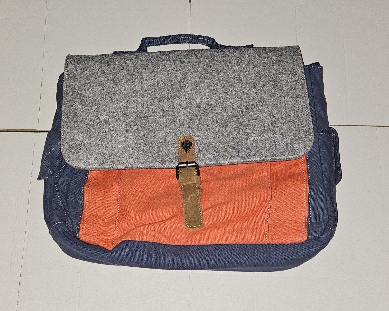 WB Warner Bros. Laptop Canvas and Felt Messenger Bag. New without Tag