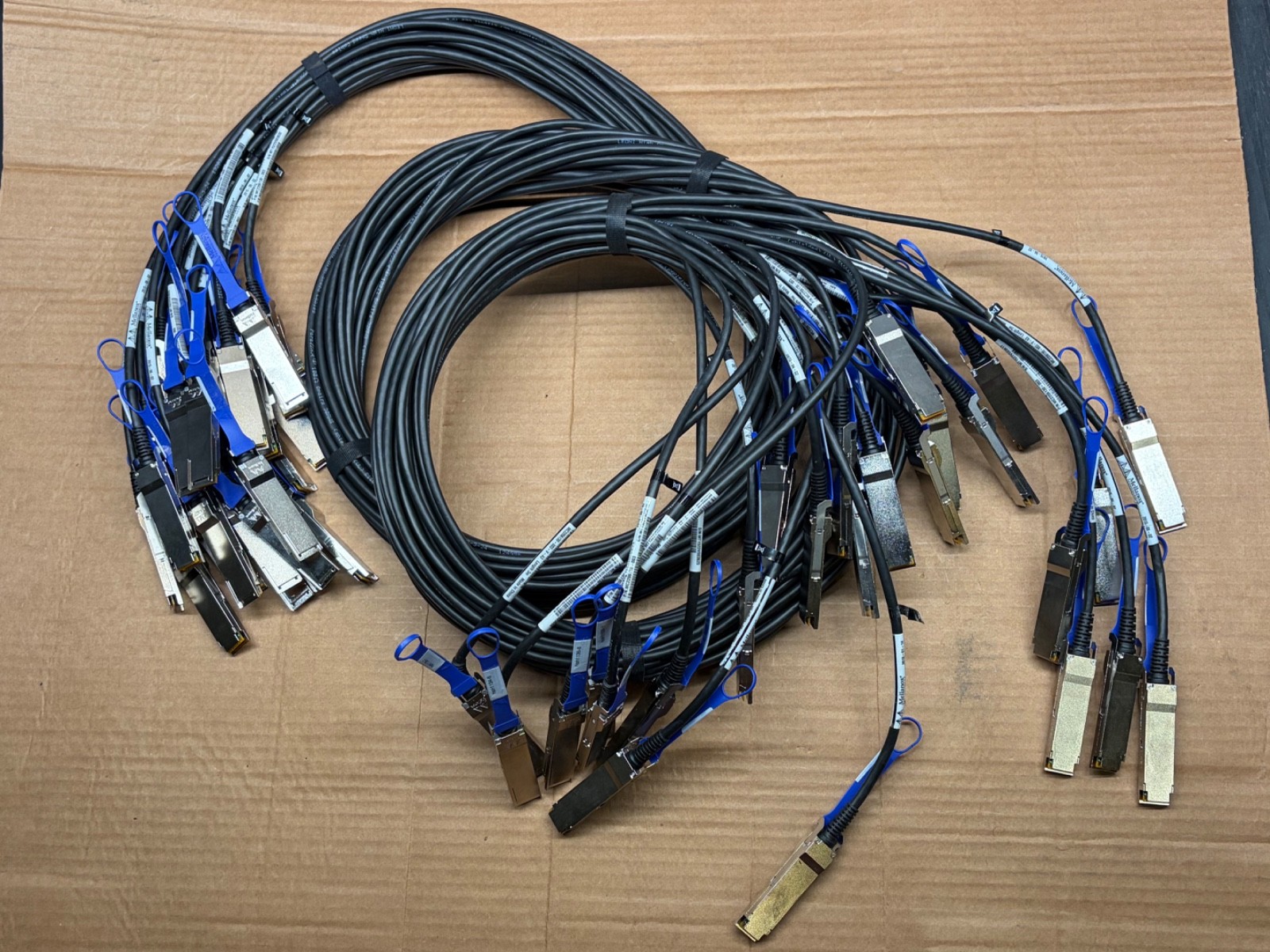 Lot of 25 Mellanox MC2206130-003 40Gb/s QSFP+ Cables