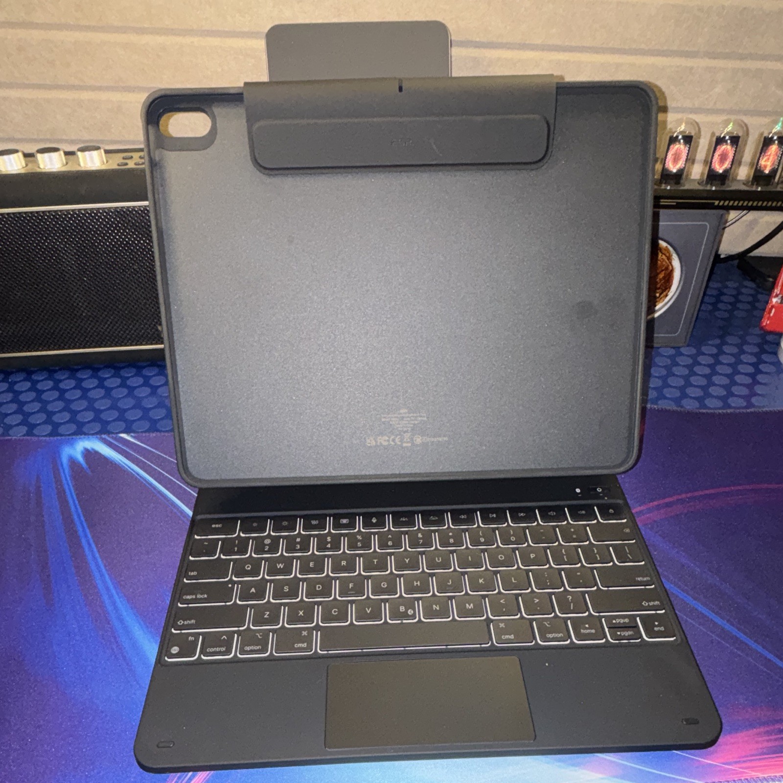 ESR Rebound Magnetic Keyboard Folio Case for Apple iPad Black BB02A