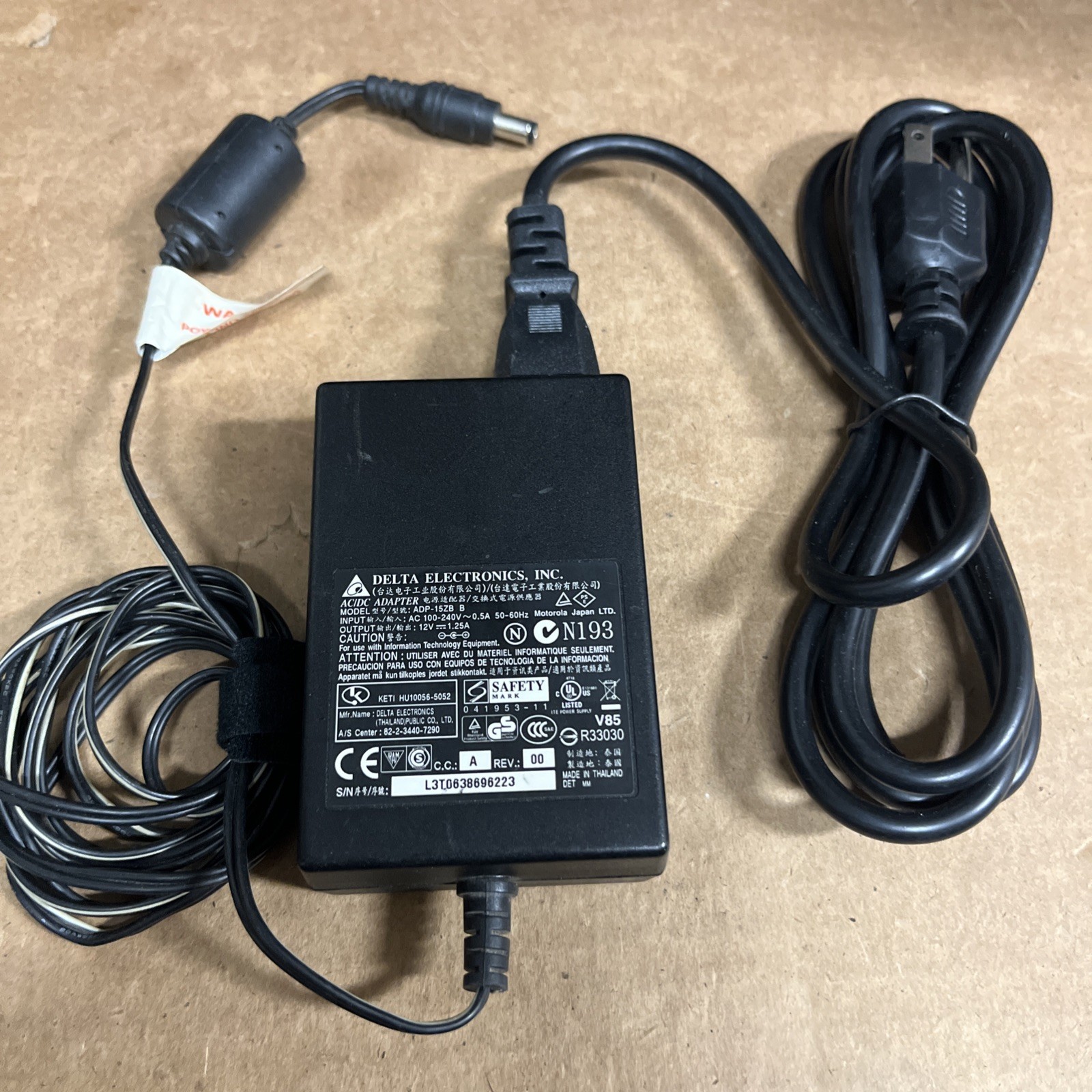 Genuine Delta Electronics Inc Ac Adapter ADP-15ZB B Input 100-240V Output 12V