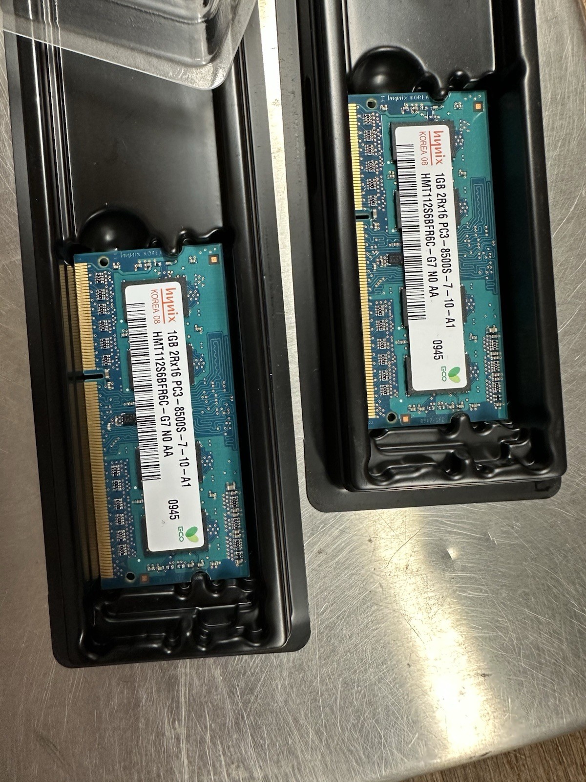 Lot of 2 Hynix 1GB 2Rx16 PC3-8500S-7-10-A1 HMT112S6AFR6C-G7 NO AA 0841 RAM 2GB