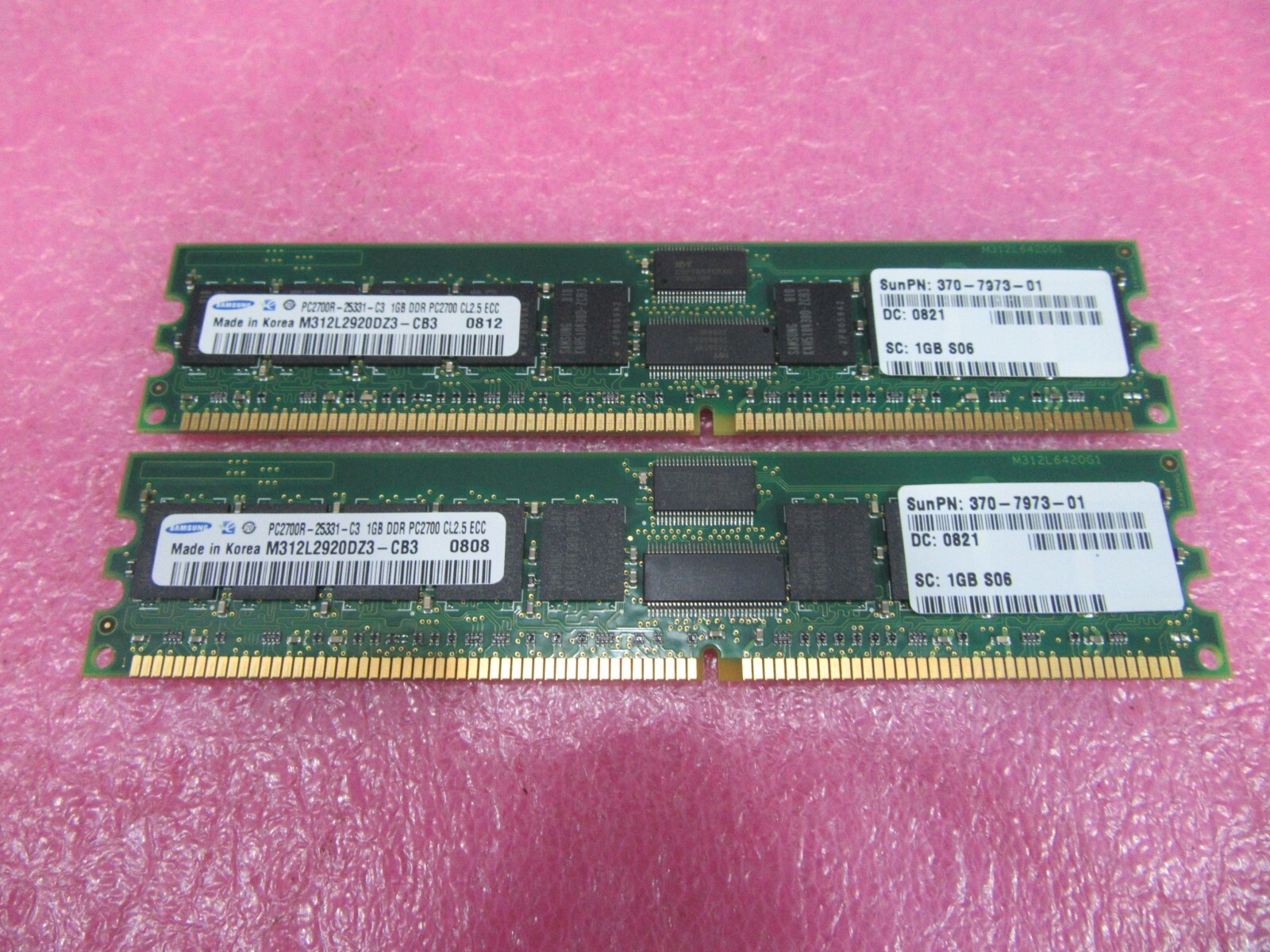 Sun X7704A-4 370-7973 2GB Kit ( 2 * 1GB Dimm ) for Netra240 Samsung- L4605