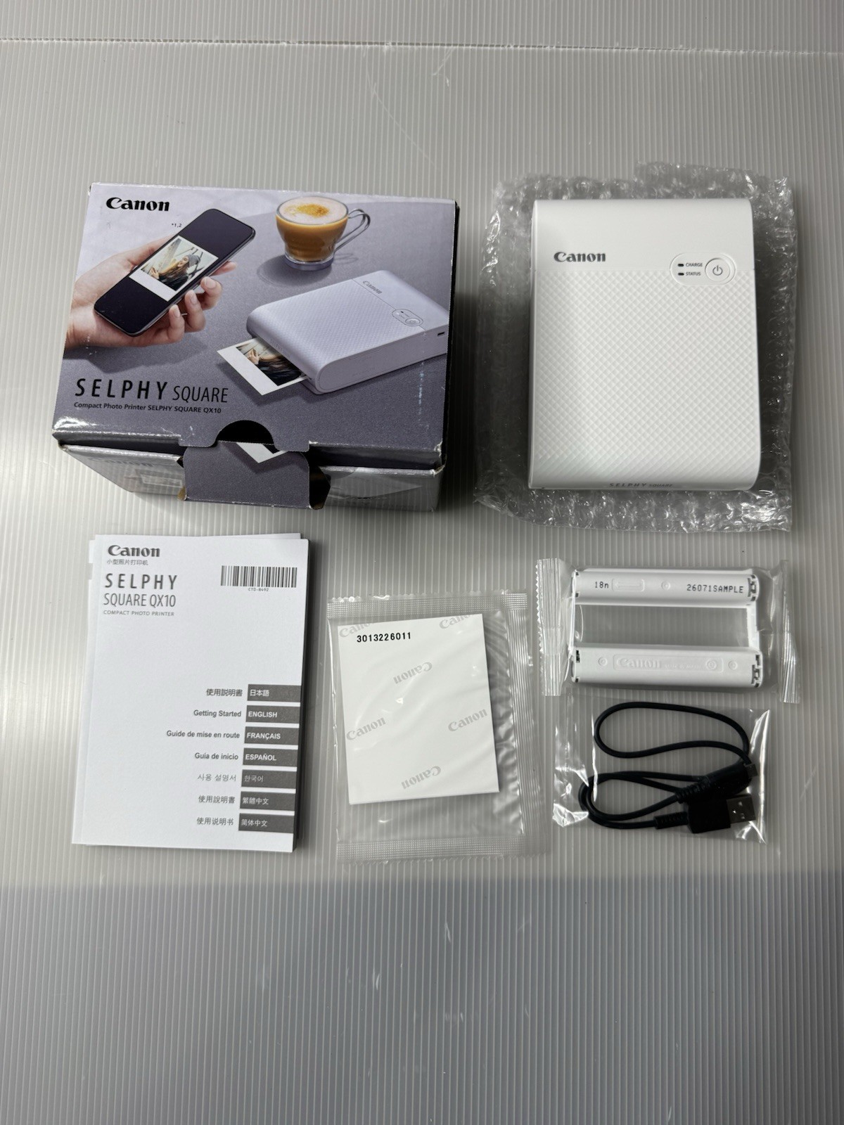 Canon Compact photo printer SELPHY SQUARE QX10 Sticker Sync with smartphone