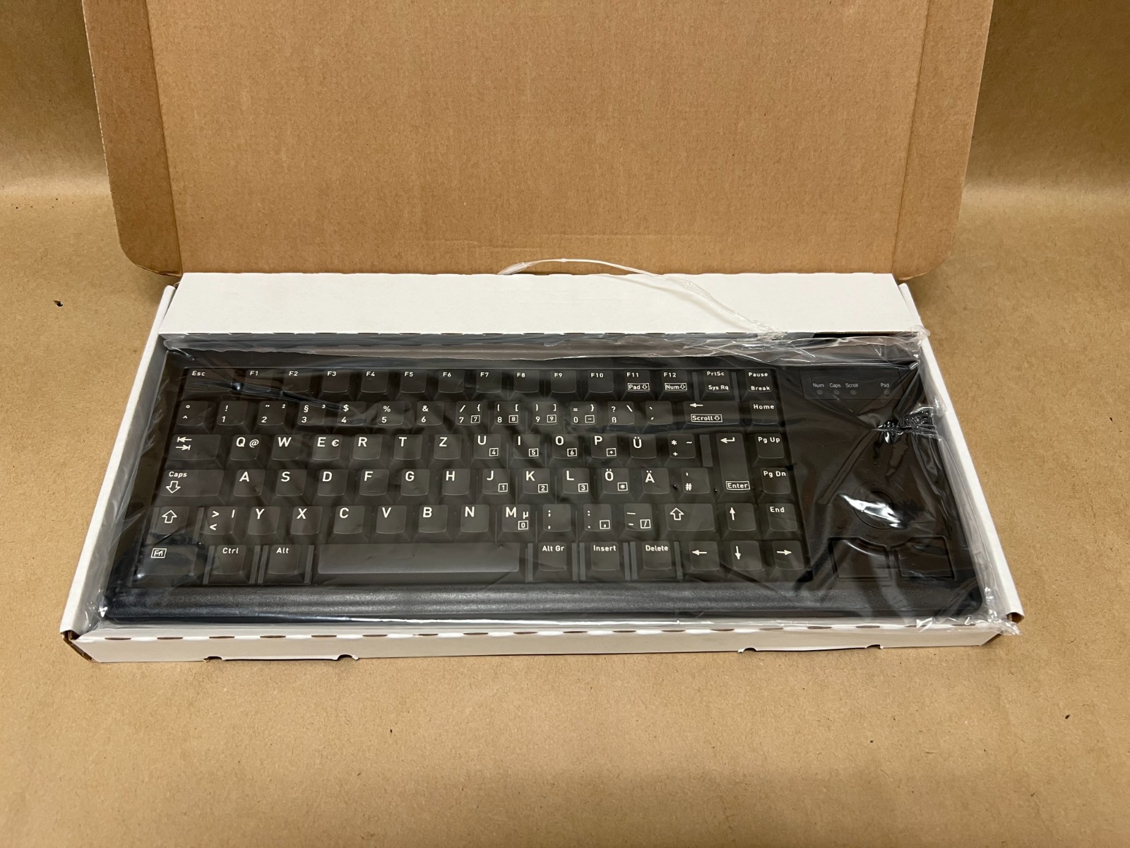 Cherry G84-4400 Compact Keyboard w/ Optical Trackball *NEW*