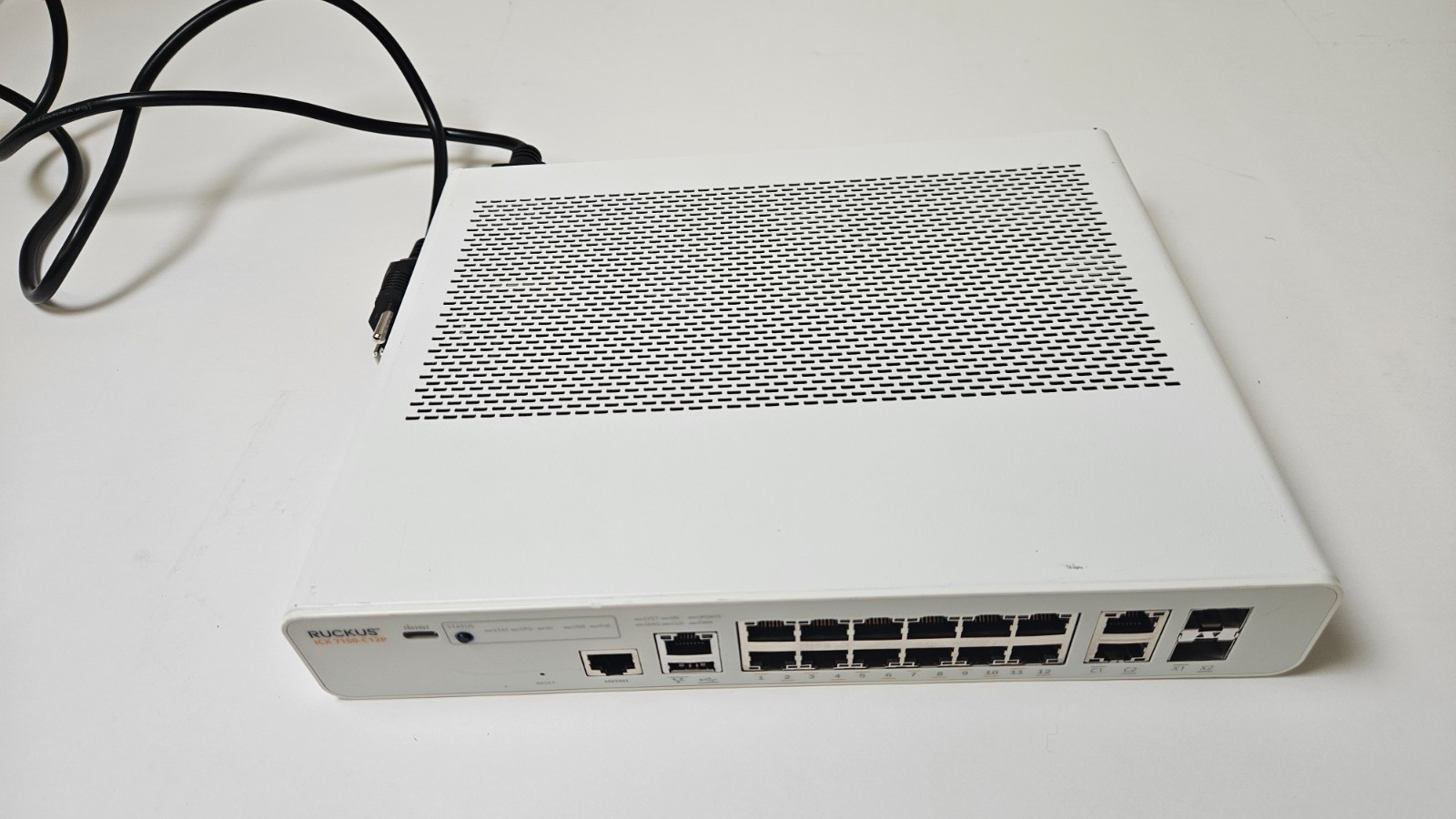 Ruckus ICX 7150-C12P 12-Ports Rack Compact PoE Switch