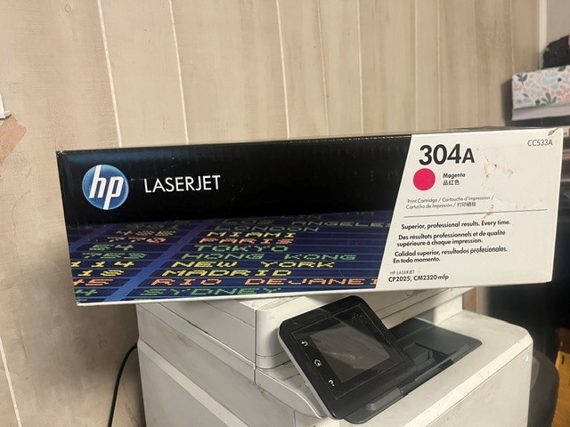 HP Genuine OEM Original (304A)  Magenta CC533A sealed box, small tear