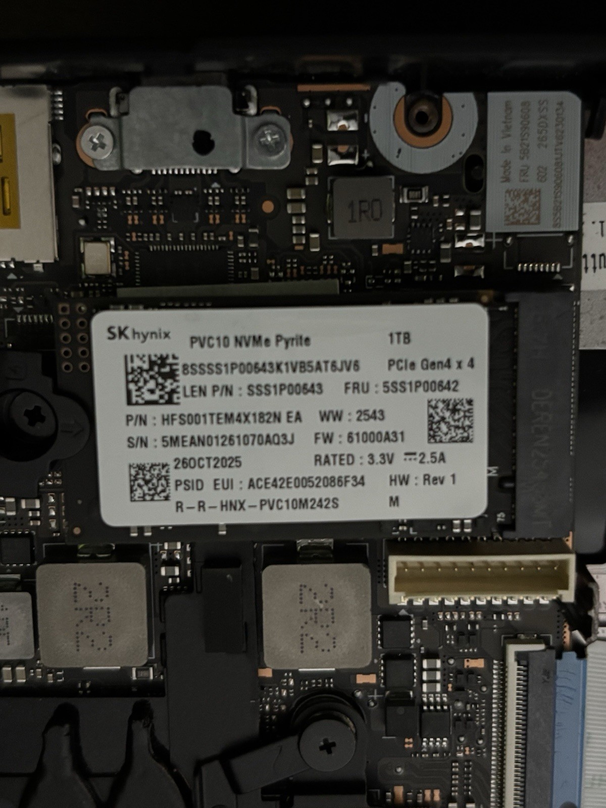 SK Hynix SSD 1TB Nvme SSD M.2 2242 HFS001TEM4X182N EA|  100% Heath