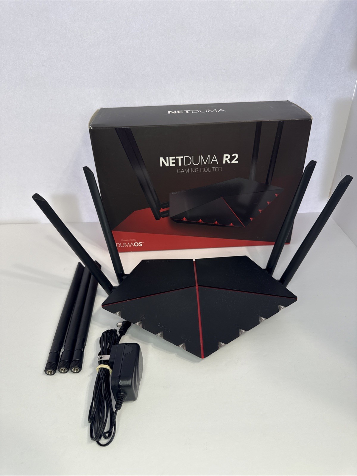 Netduma R2 Gaming Wireless Router DumaOS AC1200 4-Port Gigabit - Black/Red
