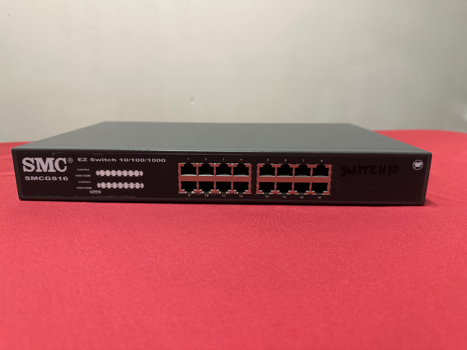 SMCGS16 SMCNetworks 16-Ports RJ-45 10/100/1000Base-T Unmanaged Gigabit EZ Switch