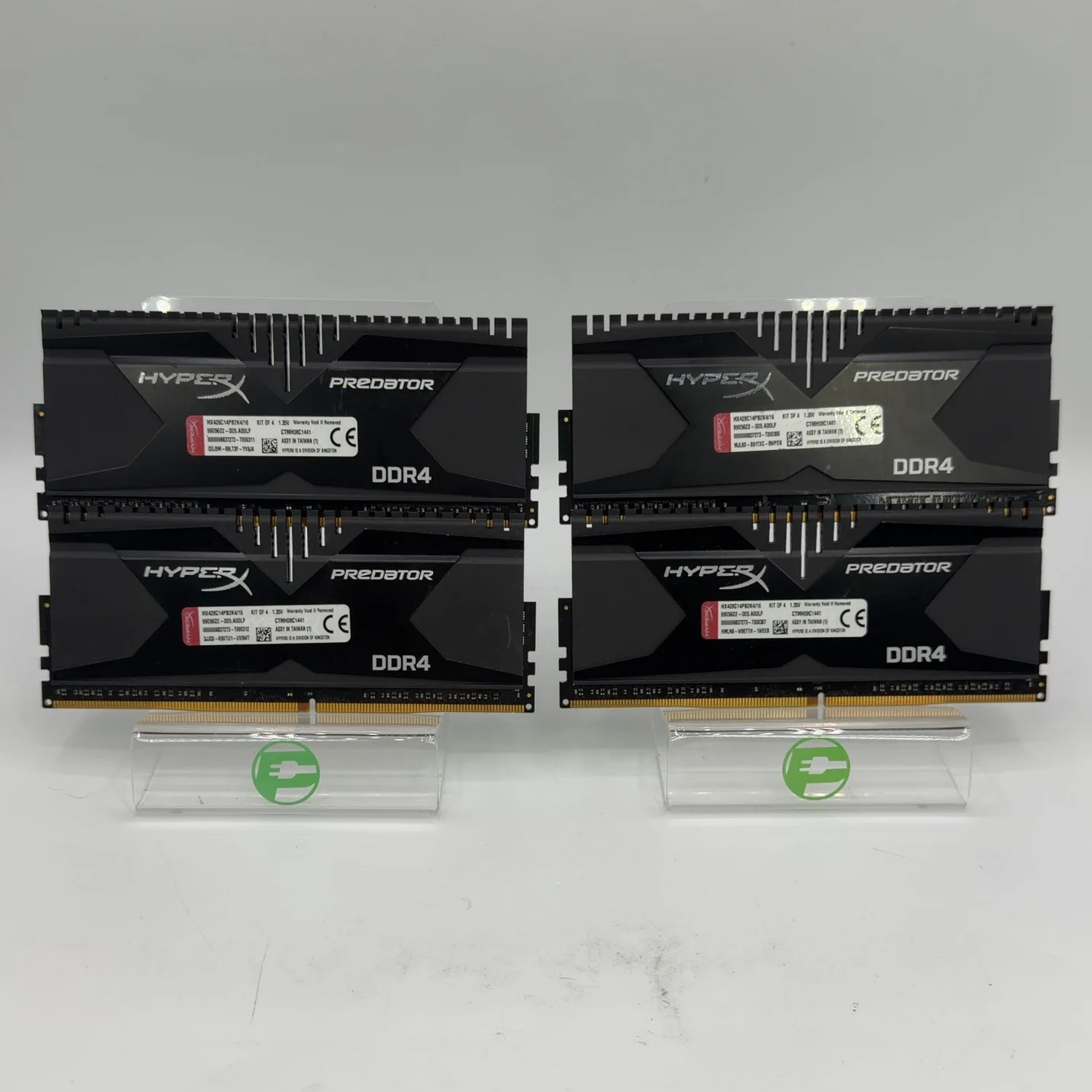 Kingston HyperX Predator 16GB (4×4GB) RAM DDR4 1600MHz HX428C14PB2K4/16