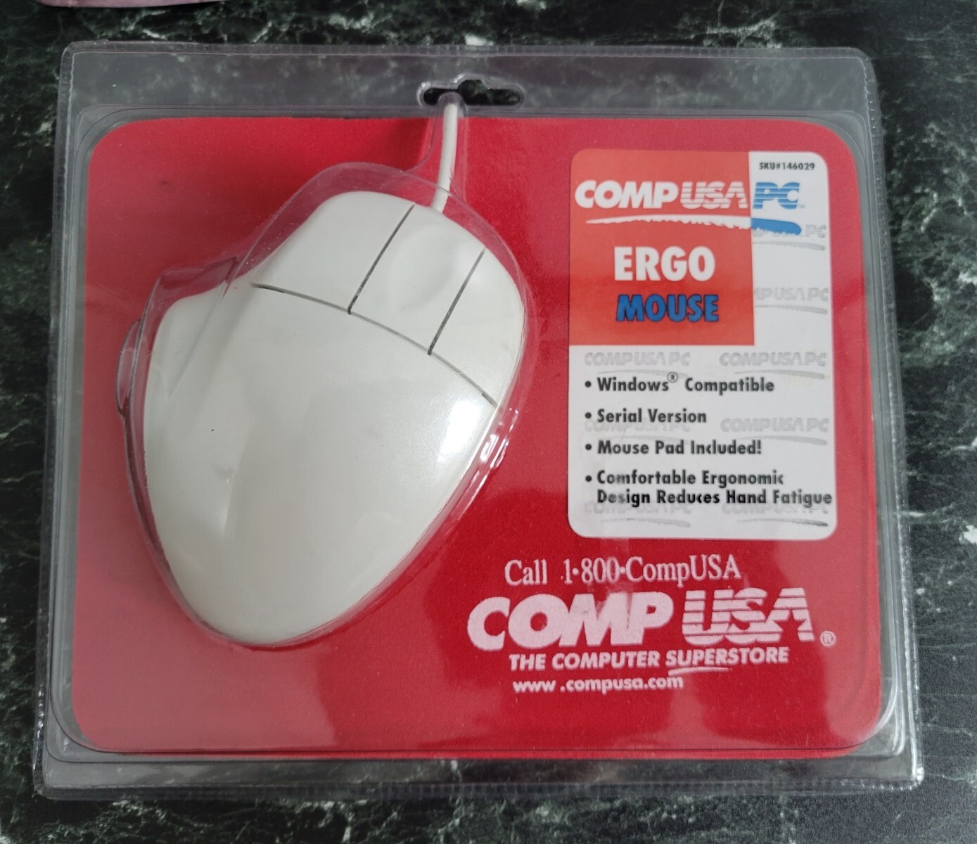 NEW NOS - Vintage COMP USA - White Ergo Mouse PC W/ Mouse Pad - 3 Button - 9-Pin