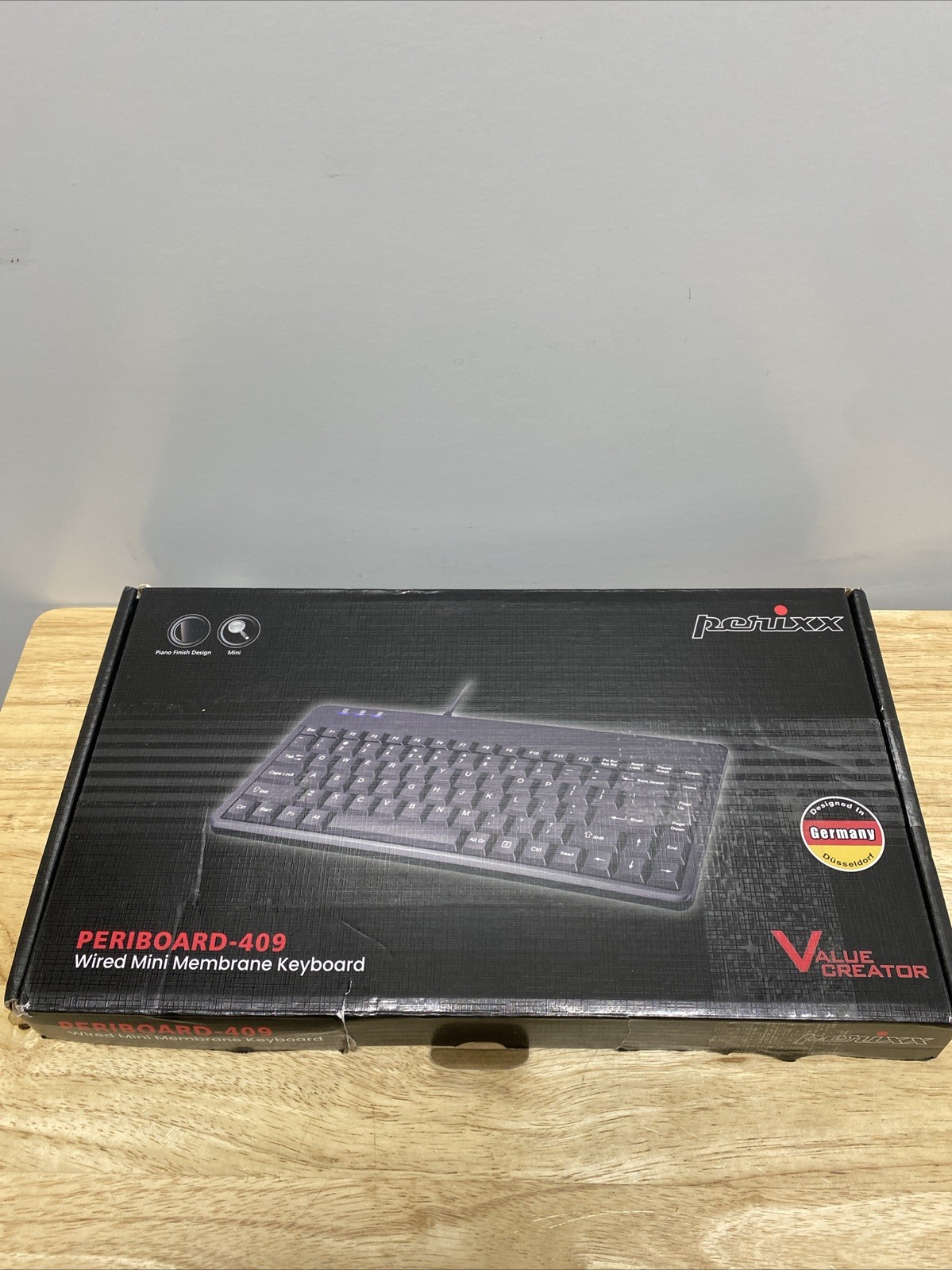 PERIBOARD-409U ES - Mini PS/2 Teclado - Negro Brillante - QWERTY Español con Ñ