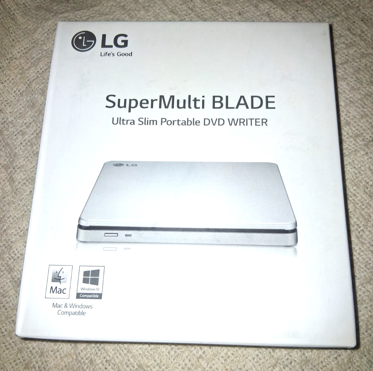 LG Super Multi Blade Ultra Slim Portable DVD Writer (Model: AP70NS50)