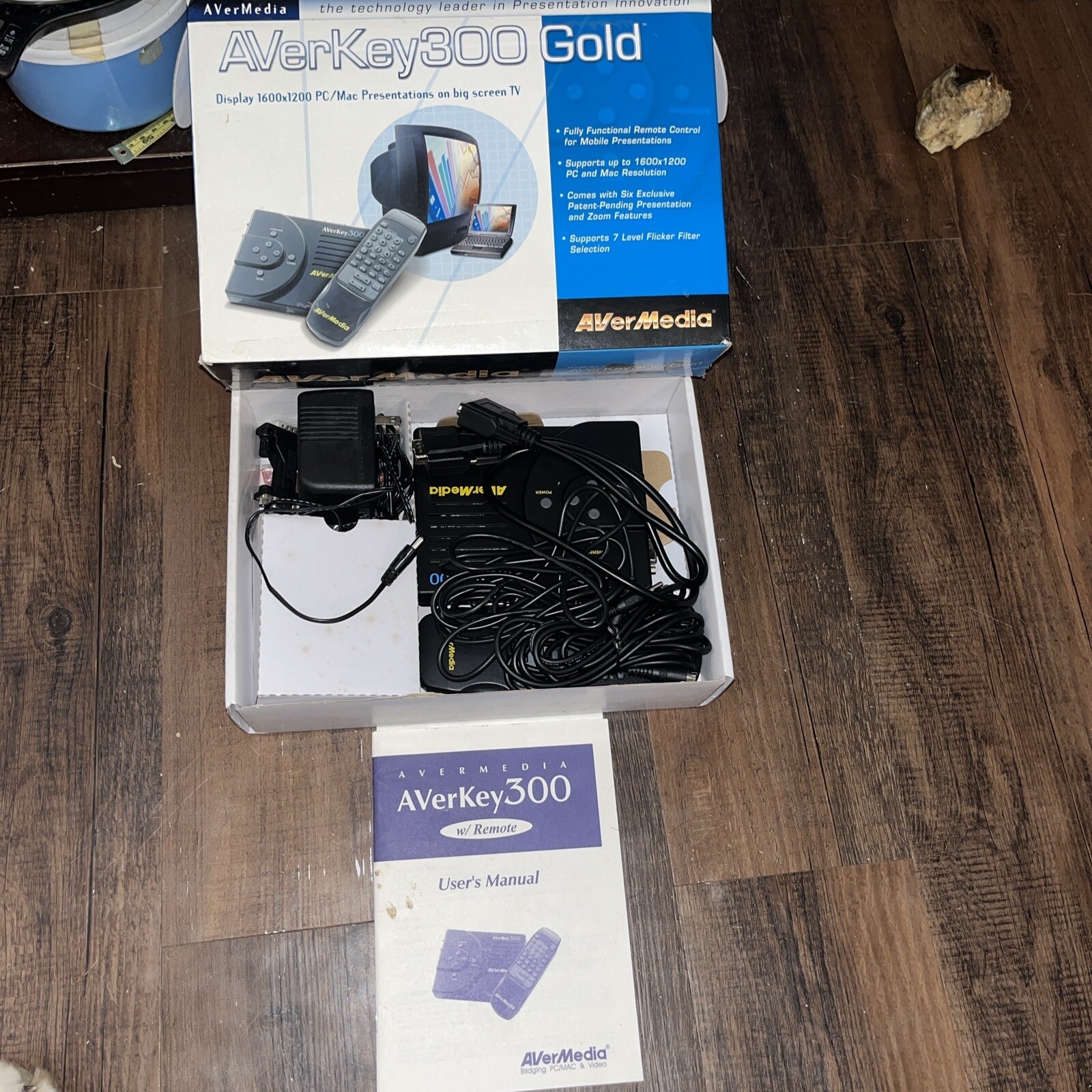 Avermedia Averkey300 Gold 1600 X 1200 PC/MAC PRESENTATIONS ON BIG SCREEN TV 