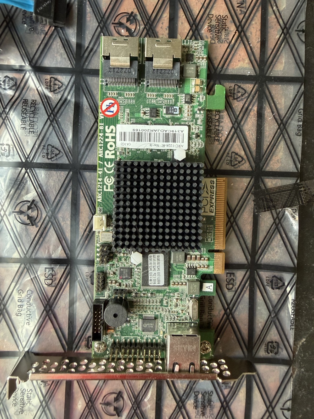 ARECA ARC-1224-8i 2xSFF-8087 PCIex 6.0Gb/s RAID Adapter 8 Ports + 2 Breakouts