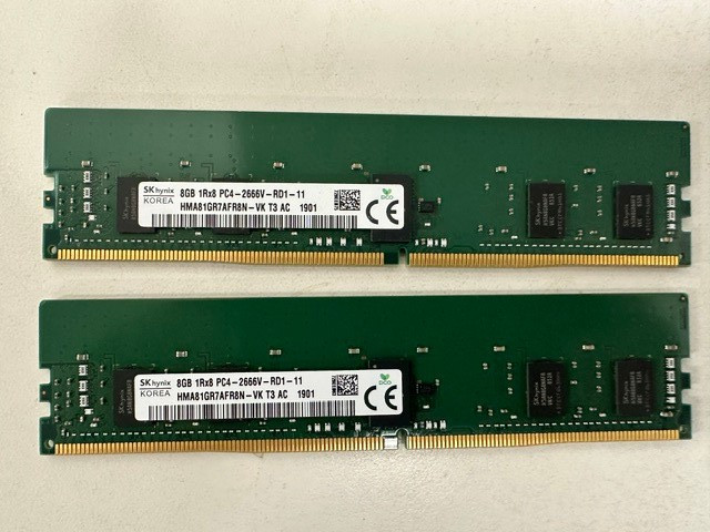 SK HYNIX 8GB HMA81GR7AFR8N-VK DDR4-2666 ECC RDIMM  PC4-21300V-R - Single Unit