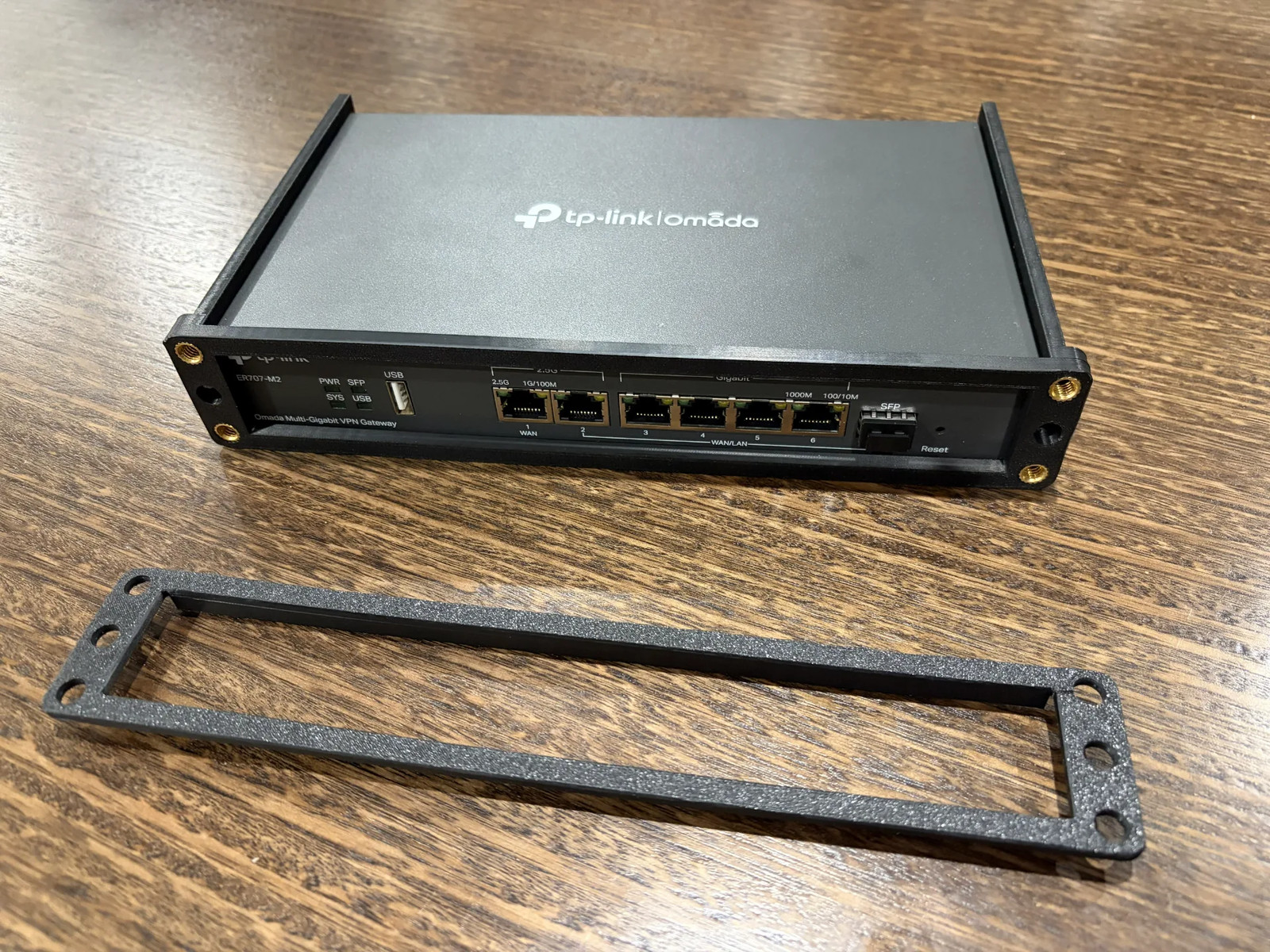 TP-Link Omada ER707-M2 ES210XPP-M2 Lab Rax Rackmount