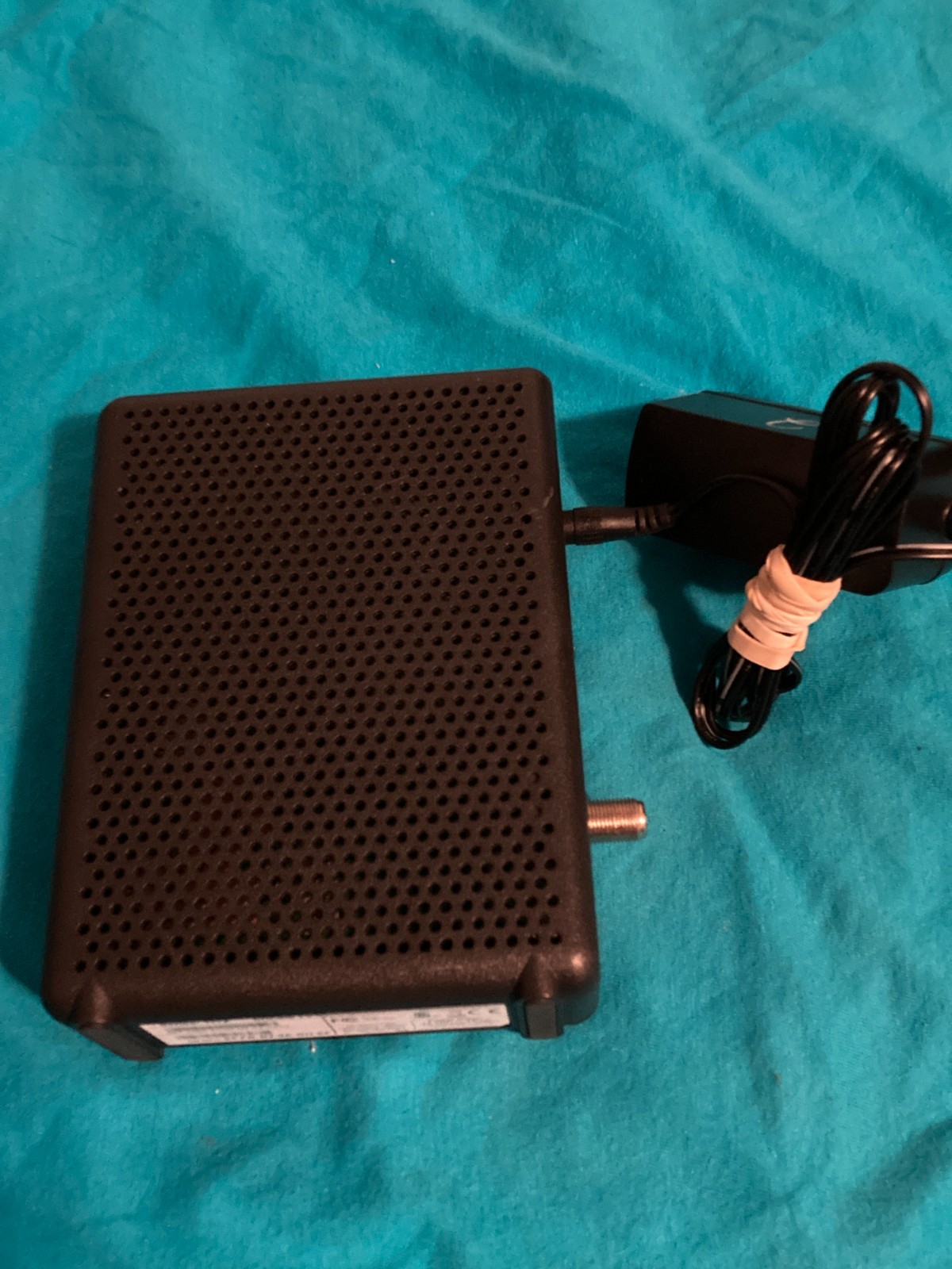 Zoom 5345 Series 1112 Docsis 3.0 Cable Modem Bundled with power adapter 