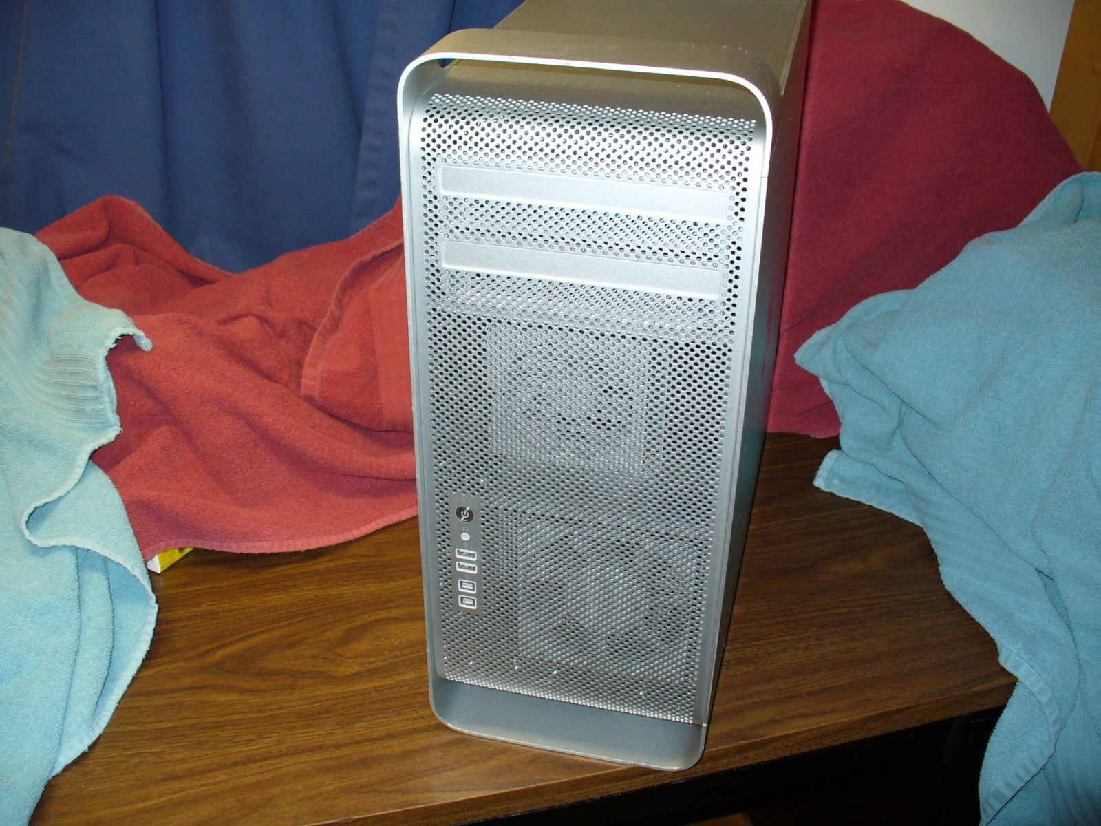 2010 Mac Pro 500GB SSD-OS 10.9.5 - 128GB Ram-set up to work with Pro Tools