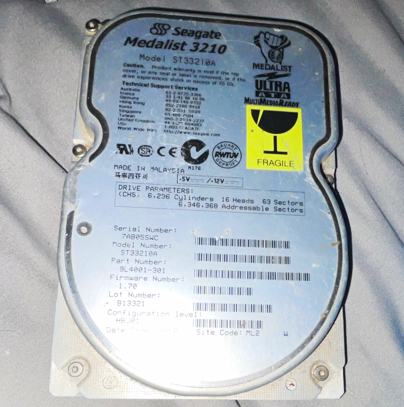 Seagate Medalist3210 ST33210A 3.2GB3.5" Ultra ATA 5400RPM512KB HDD UNTESTED