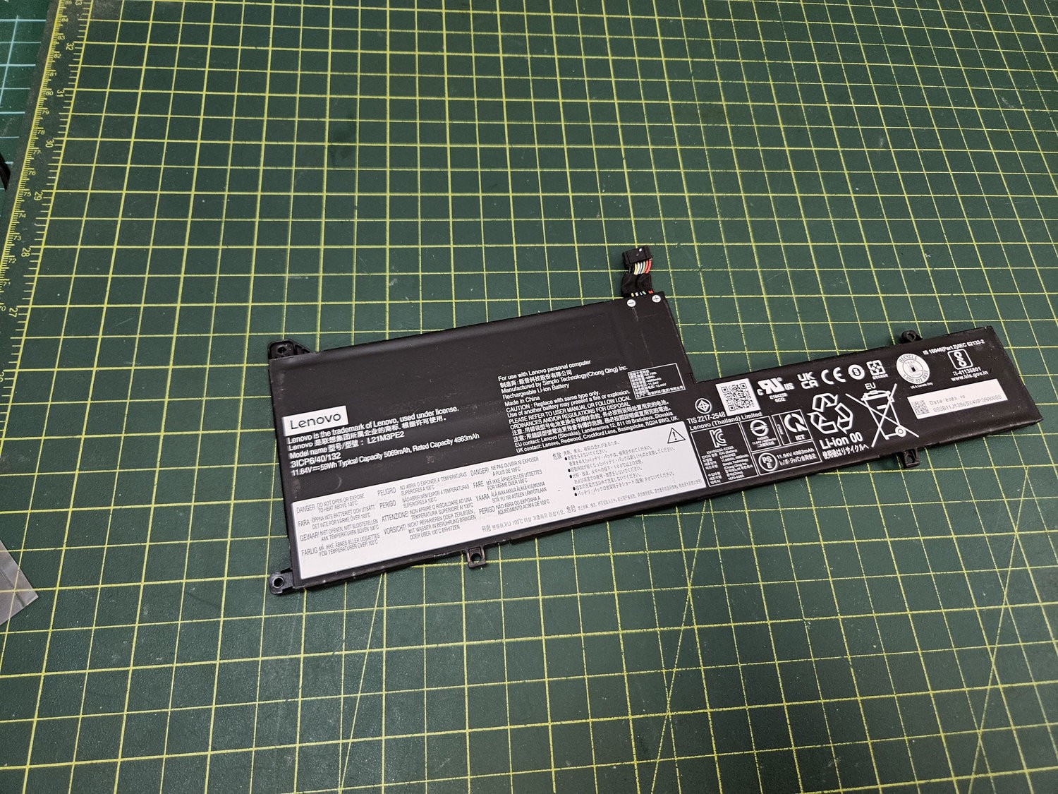 OEM Lenovo Flex 7 14IRU8 Battery 11.64V 59Wh 5069mAh L21M3PE2 90-100%