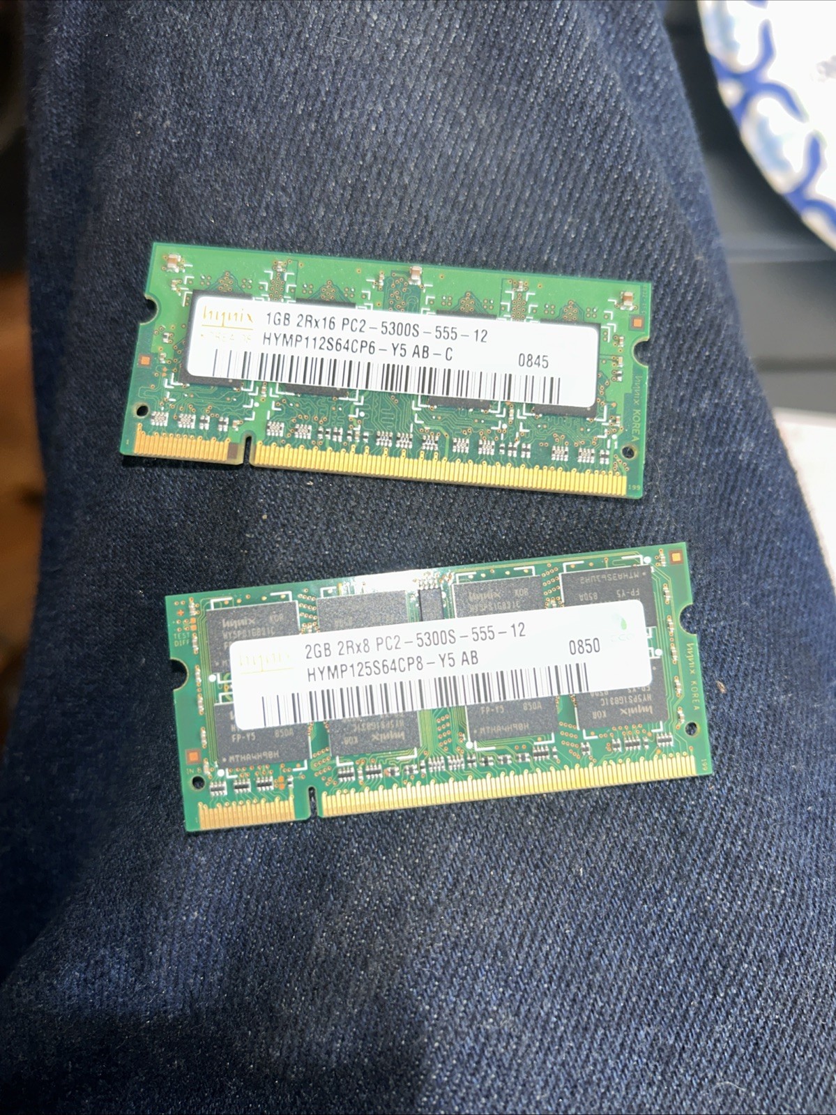 Set of 2 HYNIX  Ram Memory  (3GBTotal)