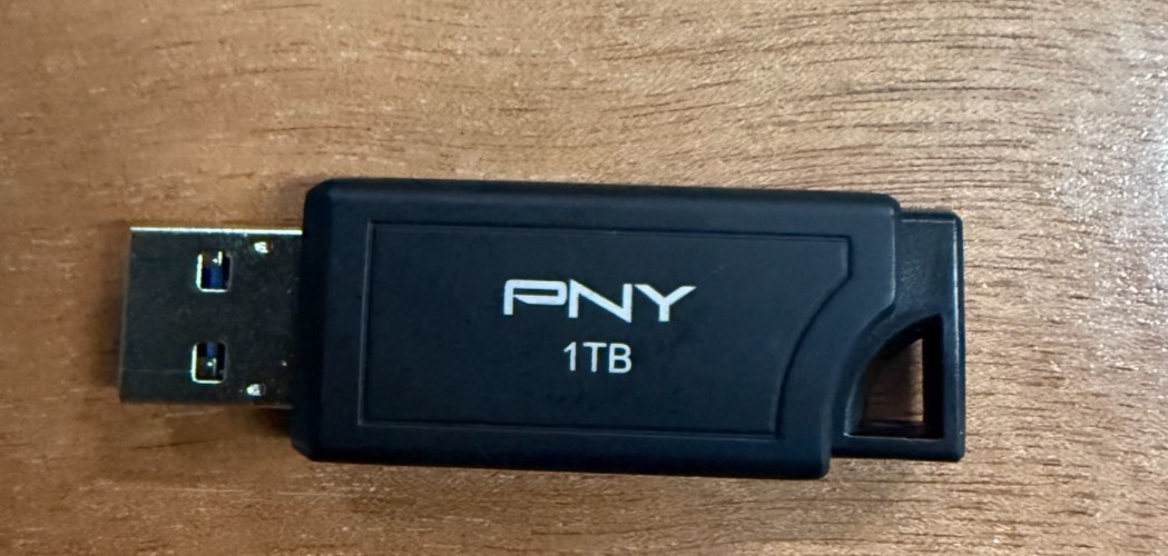 PNY 1TB PRO Elite V3 USB 3.2 Gen 2 Flash Drive Up to 1000MB/s Read Bulk Package