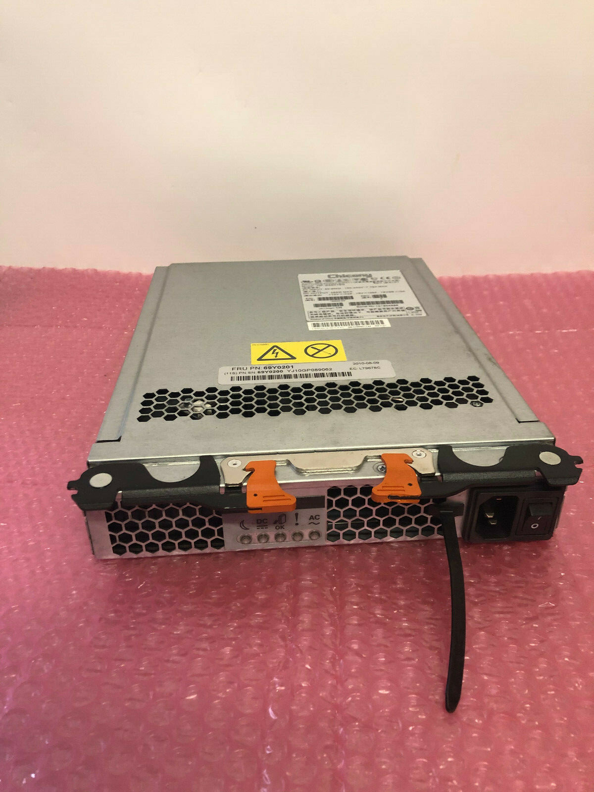 Chicony HP - S5601E0 / 40022-03 585 Watt Power Supply 