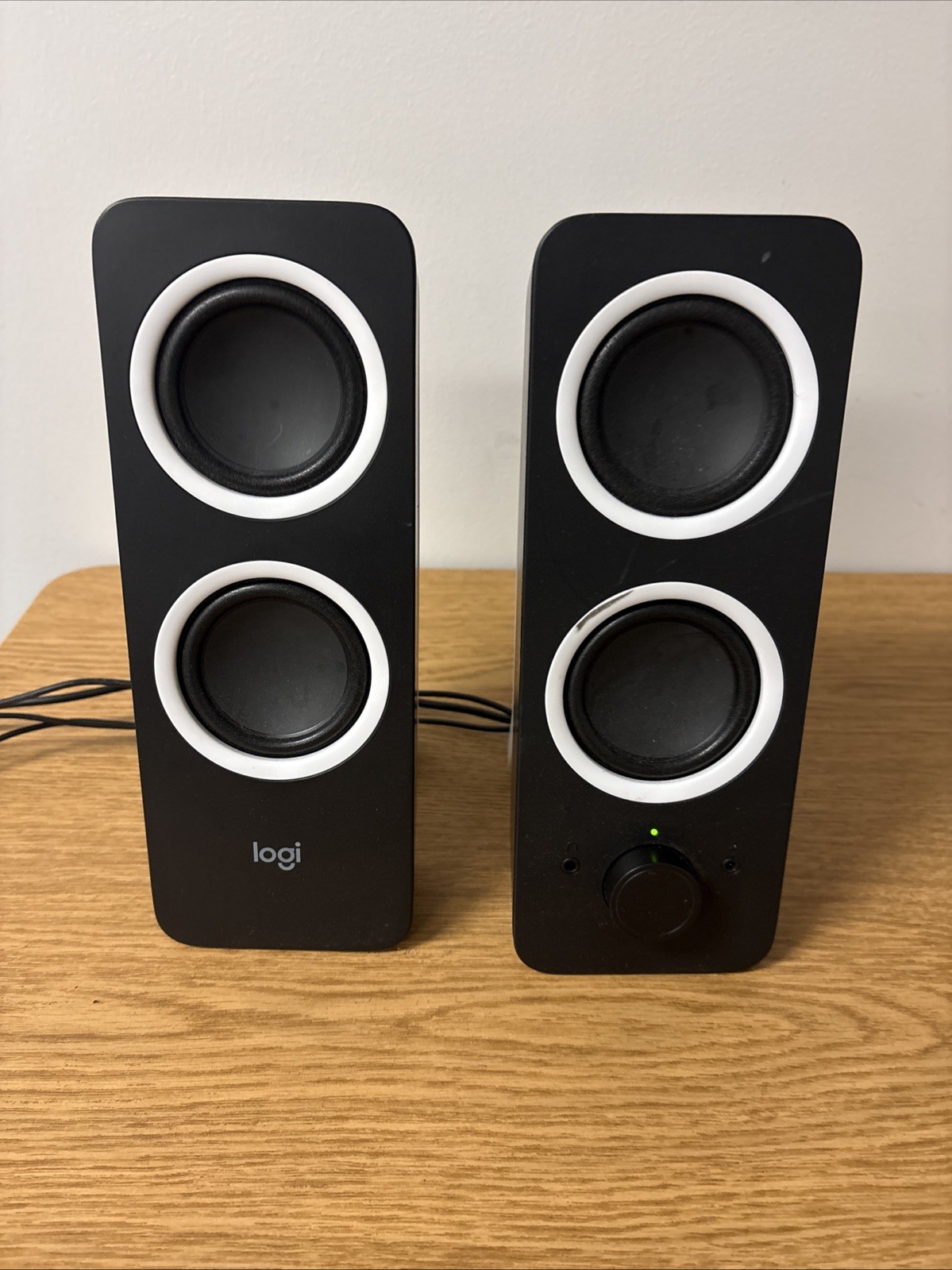 Logi Wired Desktop USB Speakers Z200 Model #S00181
