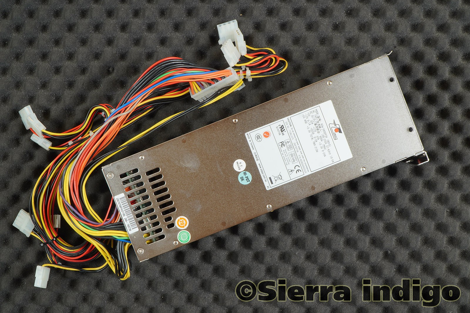 Zippy Emacs R2W-5600P3V Power Supply Cage