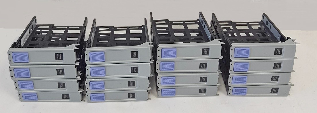 Lot of 16 IBM 01LJ138 3.5in Hot-Swap Caddy  R0885-F0084-06