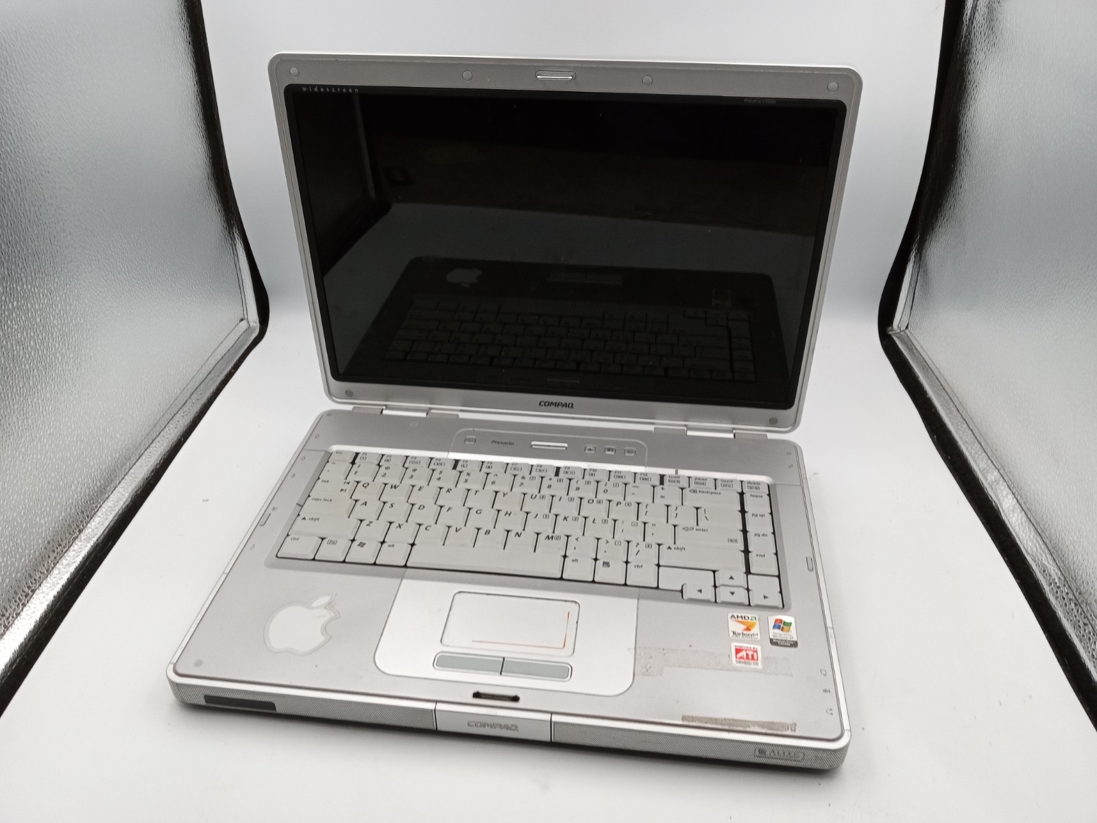 HP Compaq Presario V5000 Laptop AMD Turion CPU - POWERS ON - NO BOOT -RR
