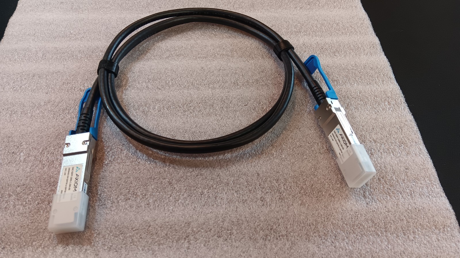 New Axiom DAC-QSFP-100G-1.5M-AX 100GBASE-CR4 QSFP28 TO QSFP28 PASSIVE
