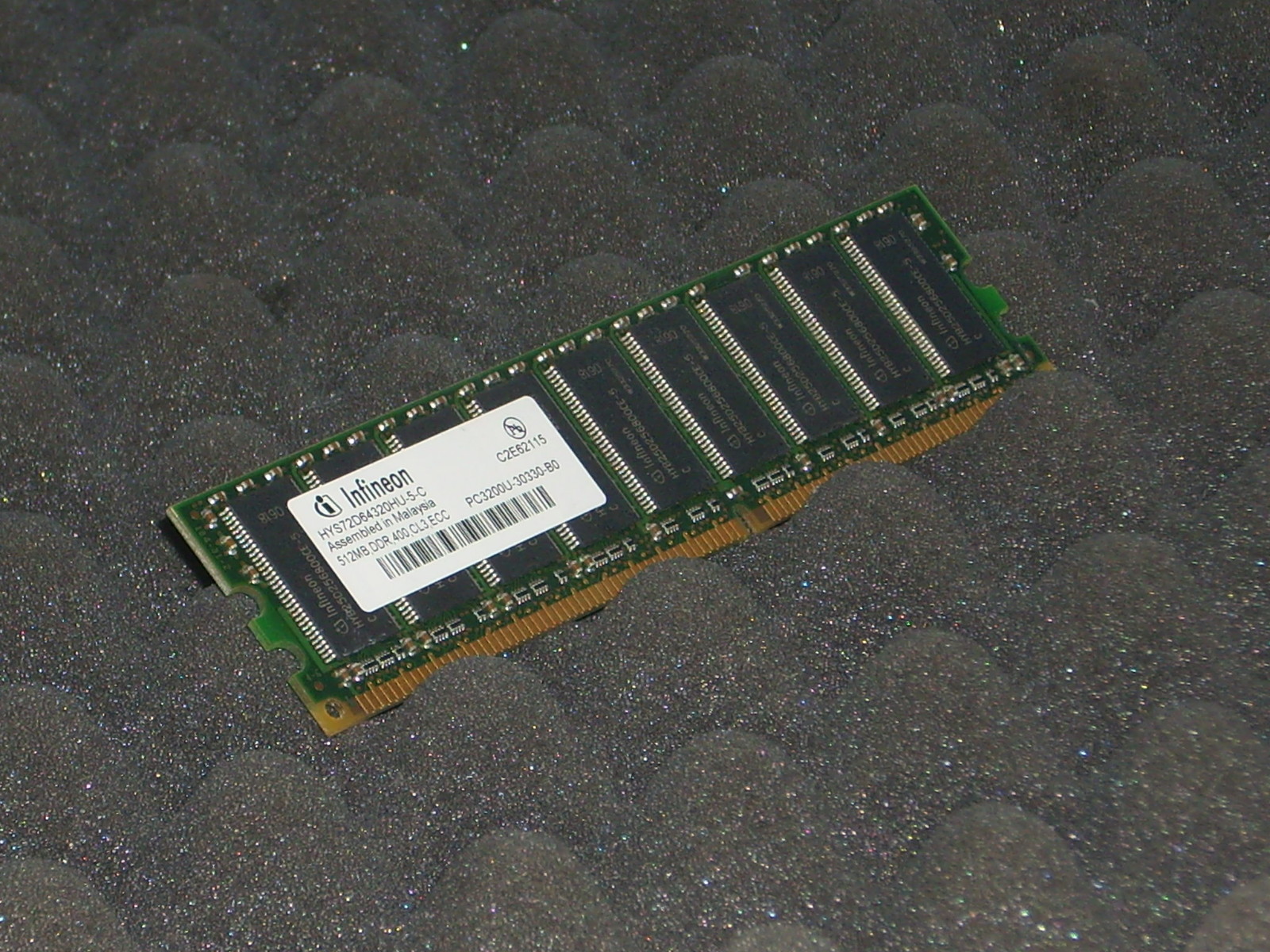 SUN ULTRA 20 RAM 512MB //Infineon HYS72D64220HU-5-C