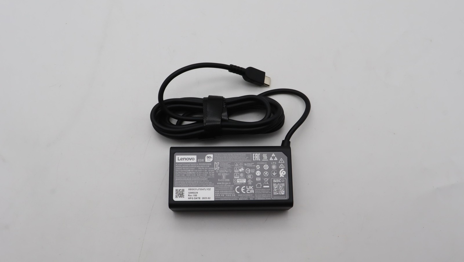 5A11J62092 AC Adapter Type C 65W 3P Black PD 65W 20/15/9/5V 3P WW LTN