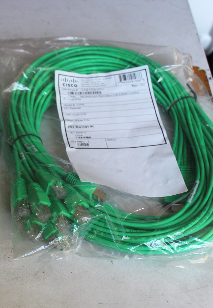 Cisco CAB-HD8-KIT= High Density 8-Port Async Cable w/ 8 DB-25 Modem Connectors