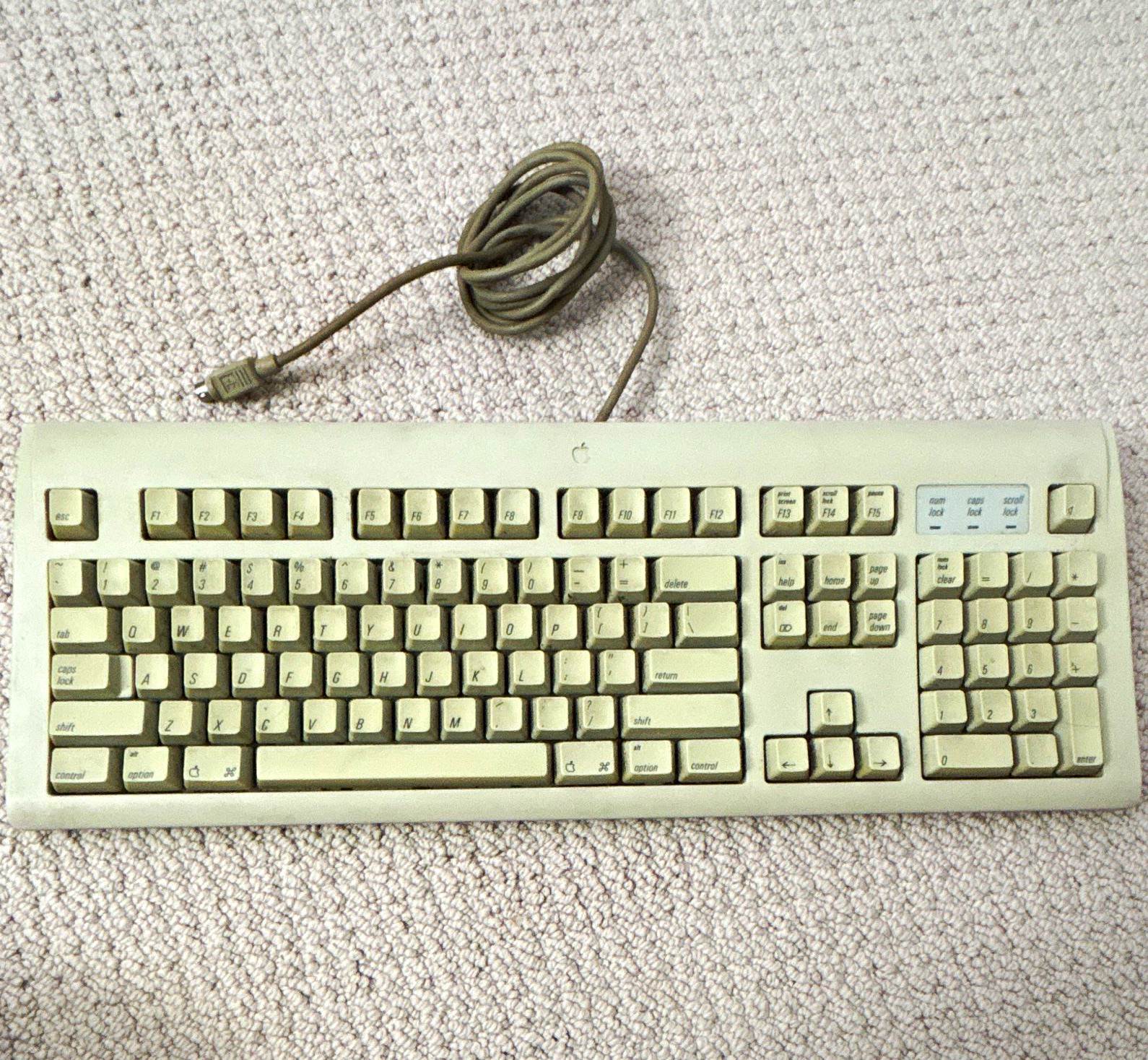 Apple AppleDesign Keyboard M2980 Beige ADB Wired QWERTY English Num Pad