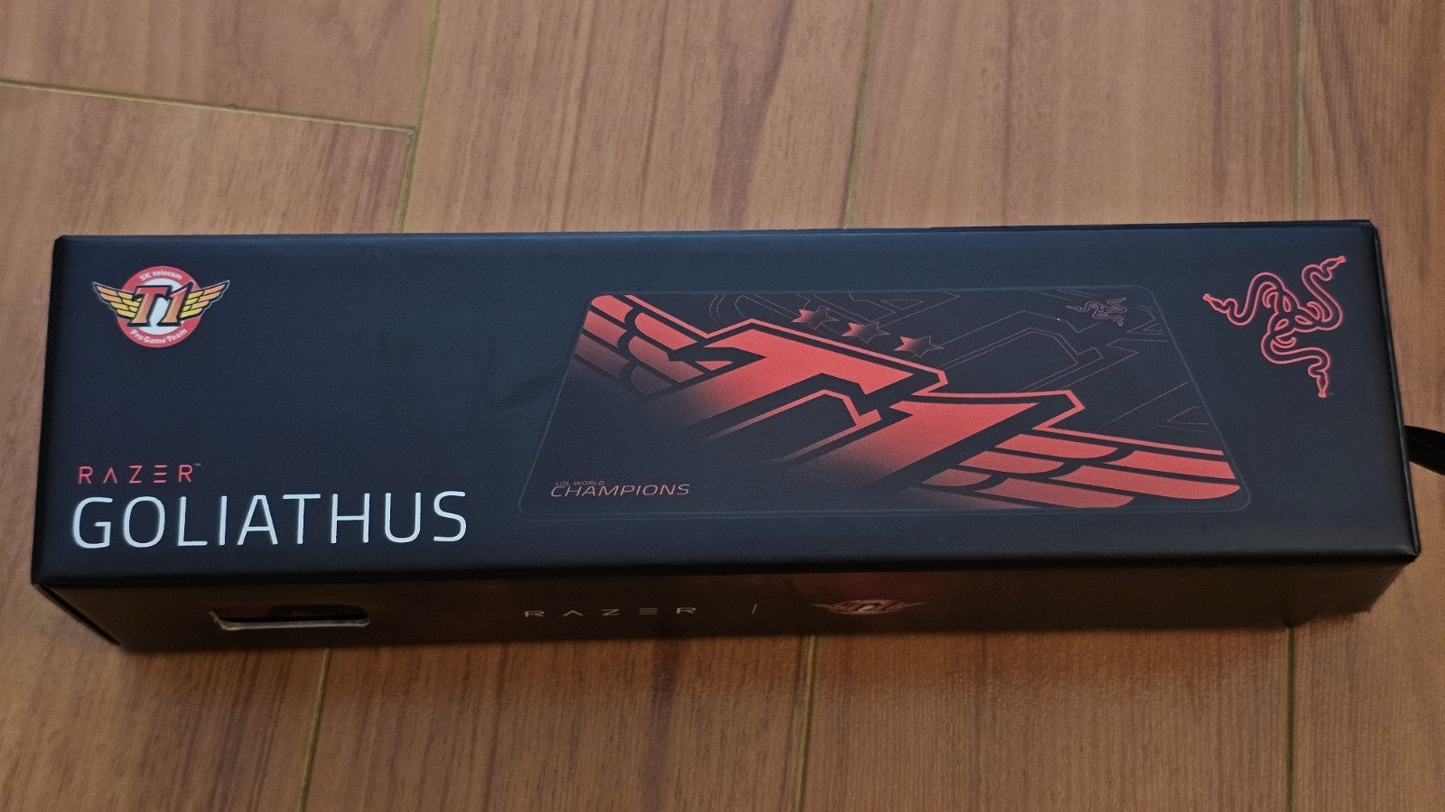 Razer Goliathus SK Telecom T1 LOL WORLD CHAMPIONS Mouse Pad League Of Legends