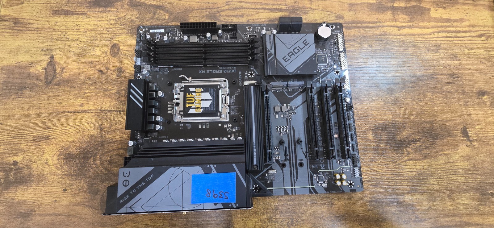 Gigabyte B650 Eagle AX