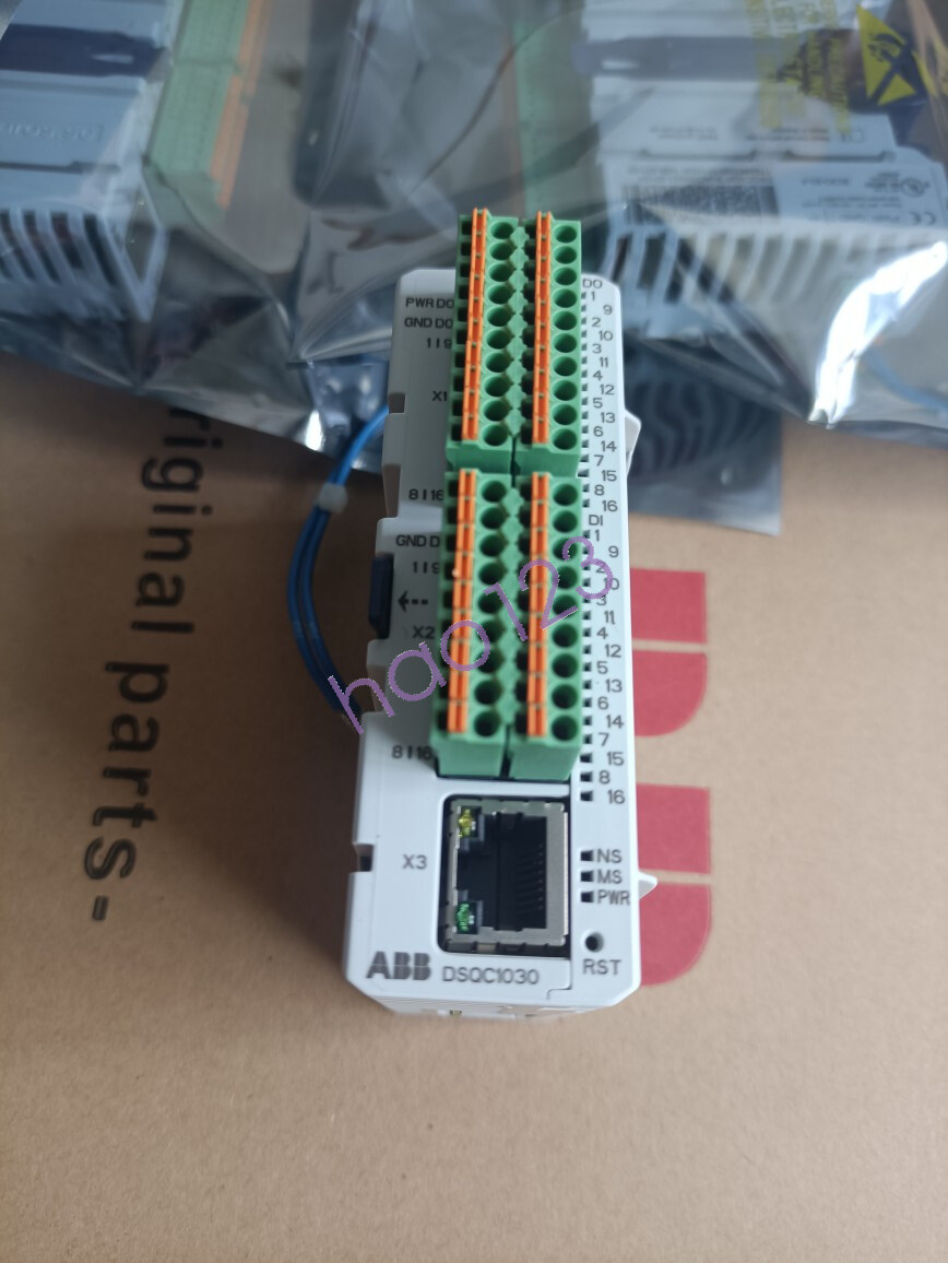 DSQC1030 3HAC058663-001 ABB IO module Used test good By DHL/FedEx Fast Shipping