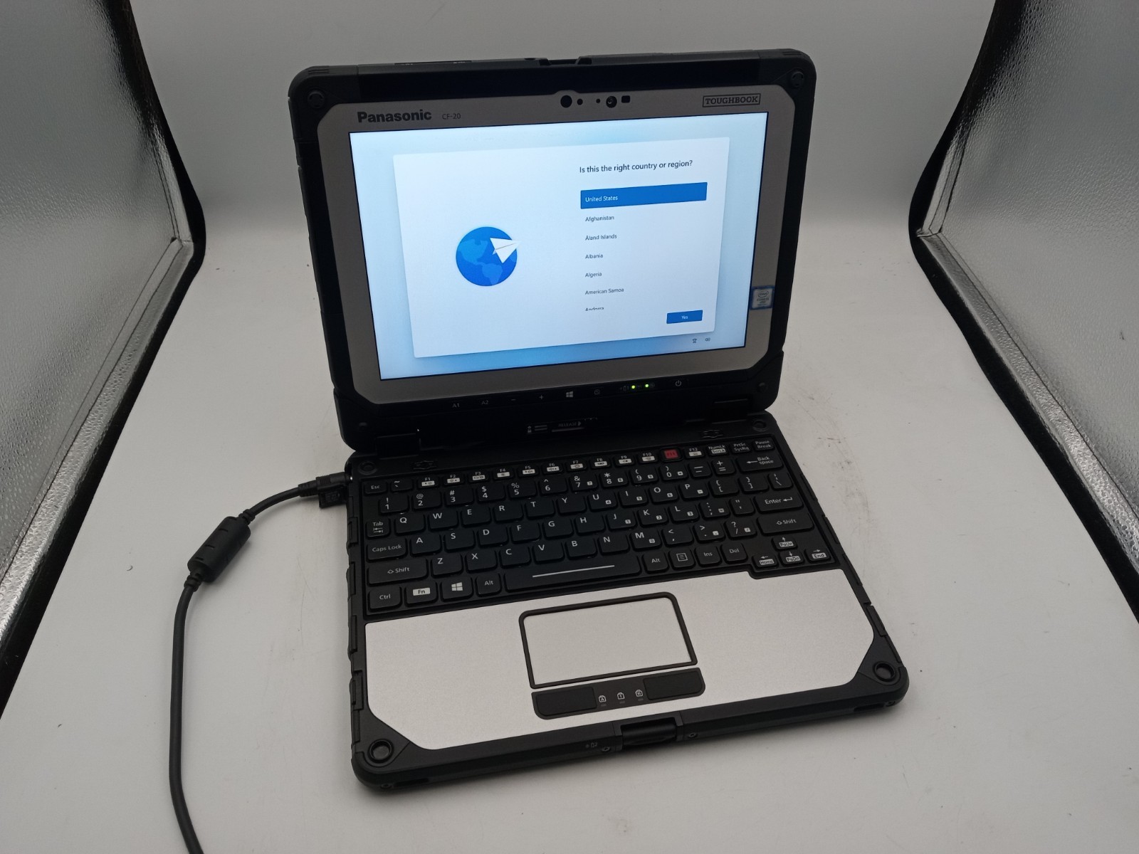 Panasonic Toughbook CF-20 10.1" Touch i5-7Y57 8GB RAM 128GB SSD Windows 11 -READ
