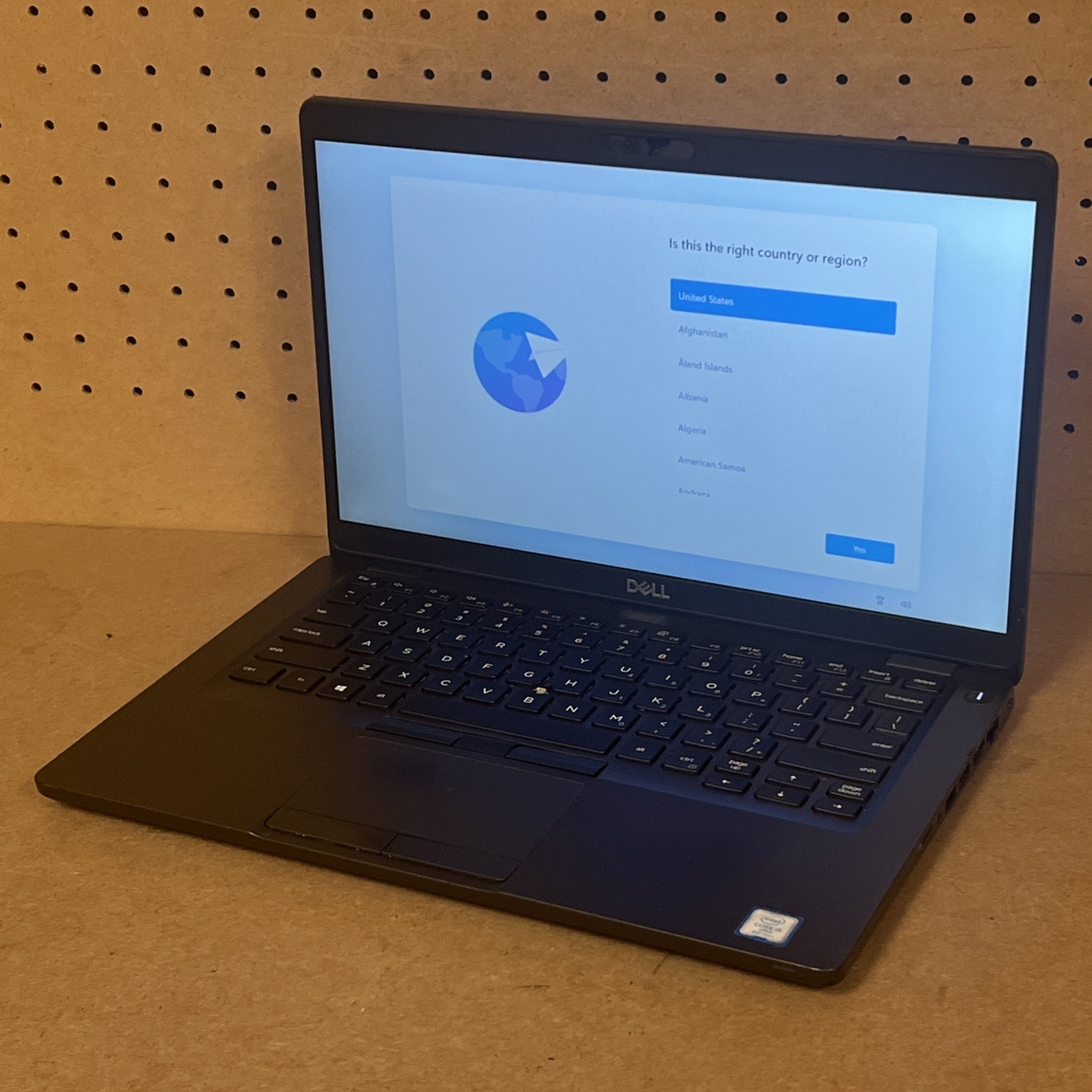 Dell Latitude 5400 i5-8365U 1.6GHz 8GB Ram 256GB SSD - Fair *76% Battery*