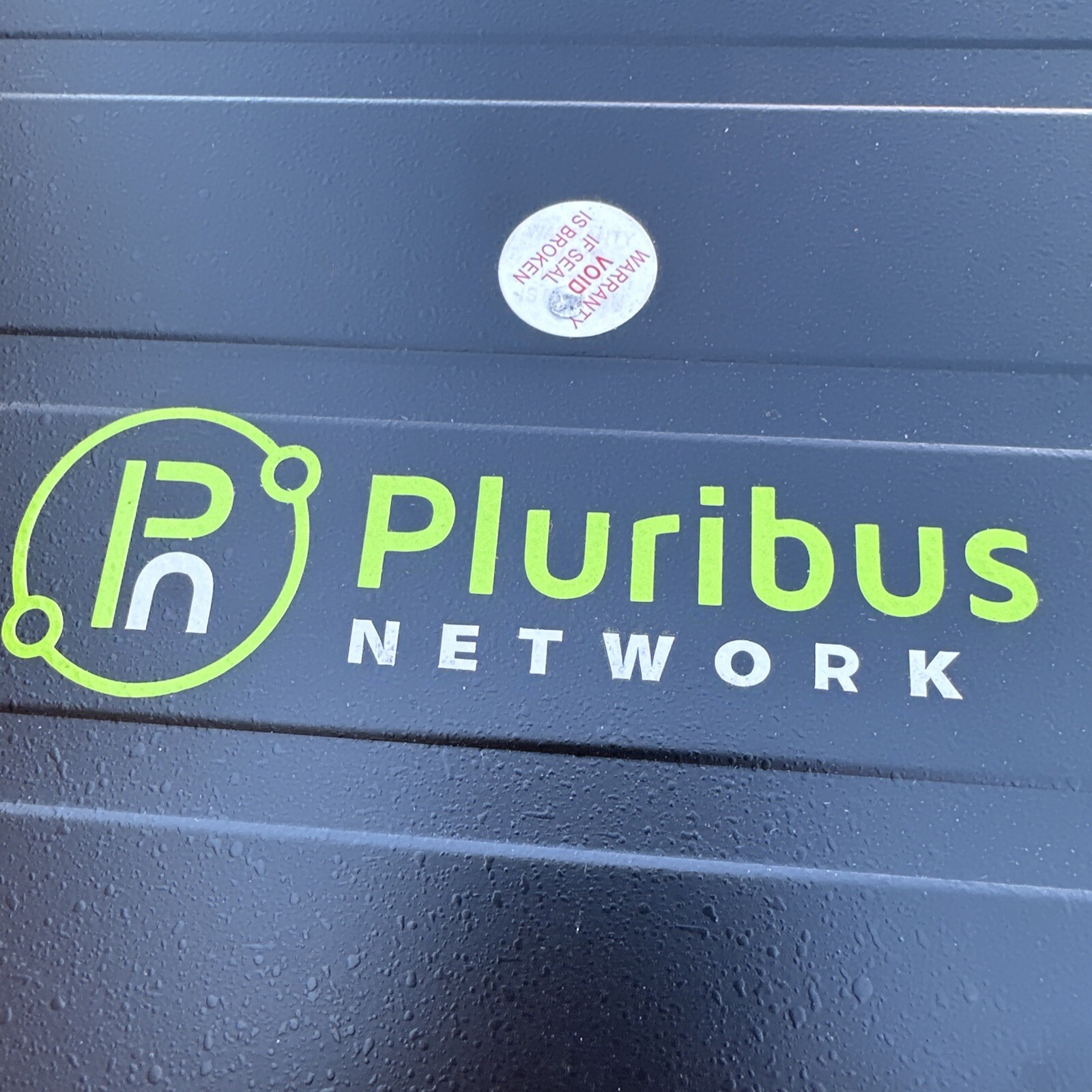 Pluribus Freedom 9532L-C, 9532-C Switch Edge Core AS7712-32X 32-Port