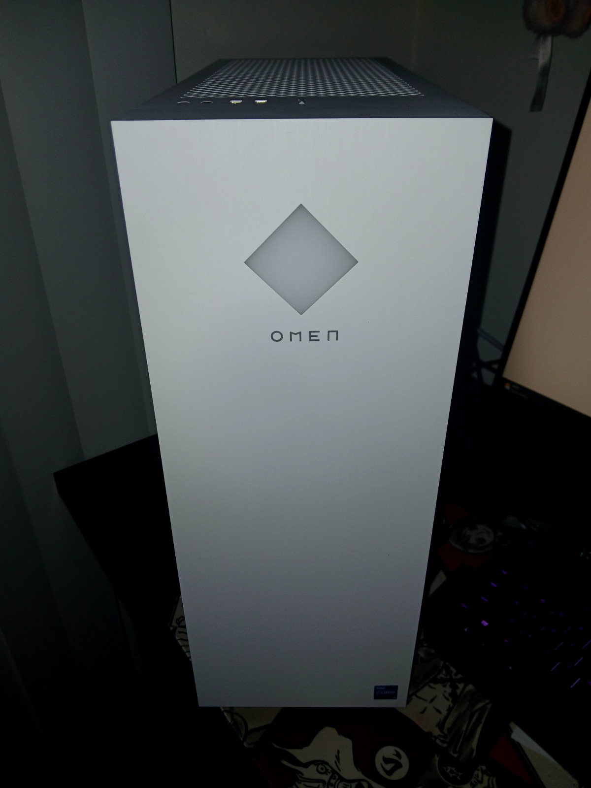 HP OMEN 25L Gaming PC – i5-14400F – RTX 4060 – 32GB RAM – 1TB SSD – RGB – Win11