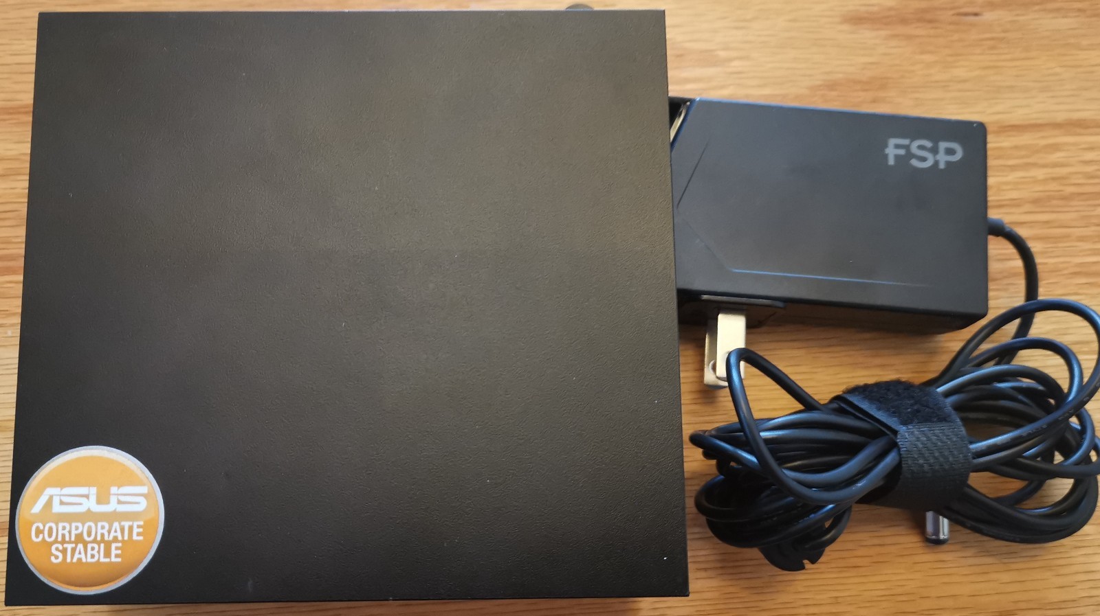 ASUS PN64 Intel 12th i3-1220P 240G SSD Win11 Mini PC