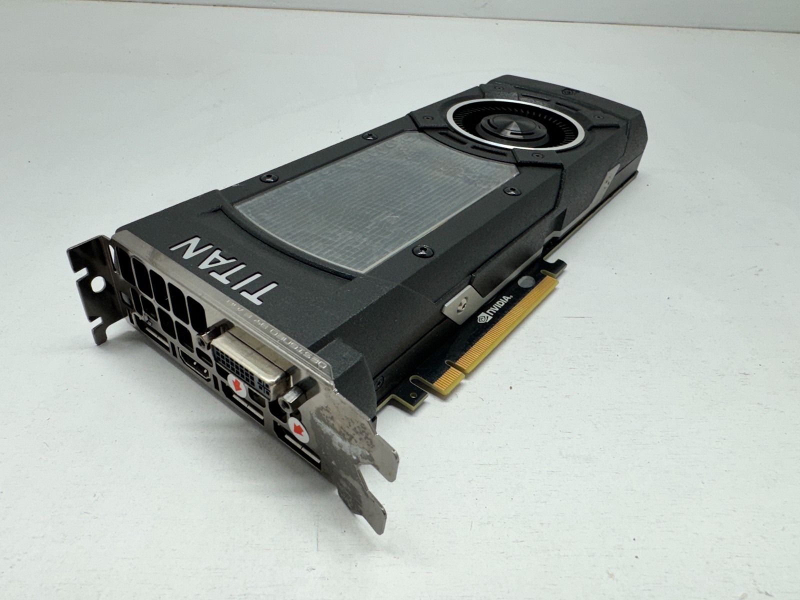 PNY GeForce GTX Titan X 12GB GDDR5 Graphics Card VCGGTXTITANXXPB-CG *READ*