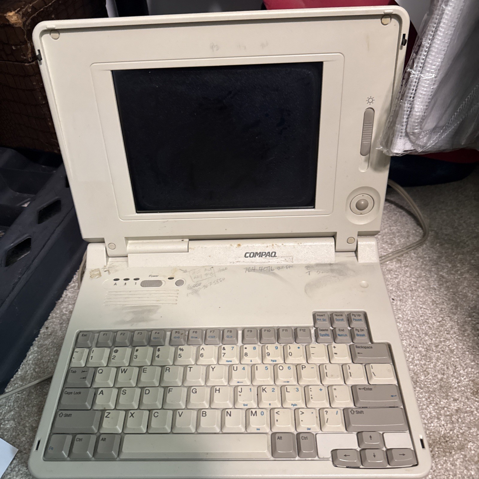 Vintage Compaq LTE Lite 4/40C With carrying case PARTS AS IS