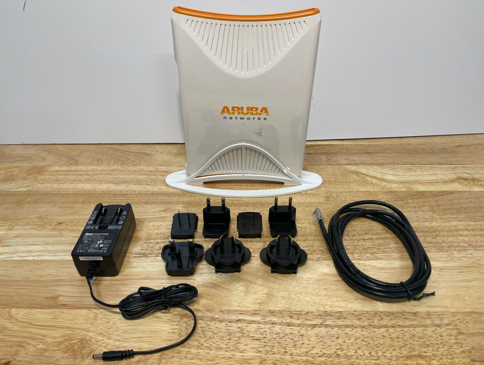 Aruba RAP-5WN Remote Wireless Access Point WAP Universal AC Power 802.11a/b/g/n