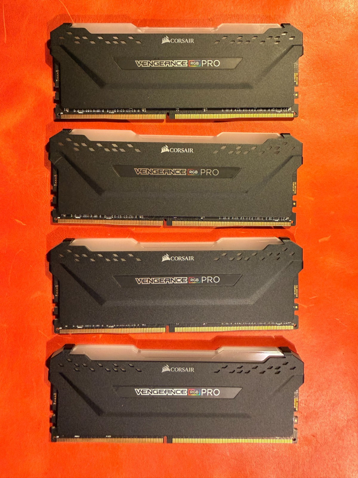Corsair Vengeance RGB Pro 64gb DDR4 (4 x 16GB) CMW32GX4M2C3200C16