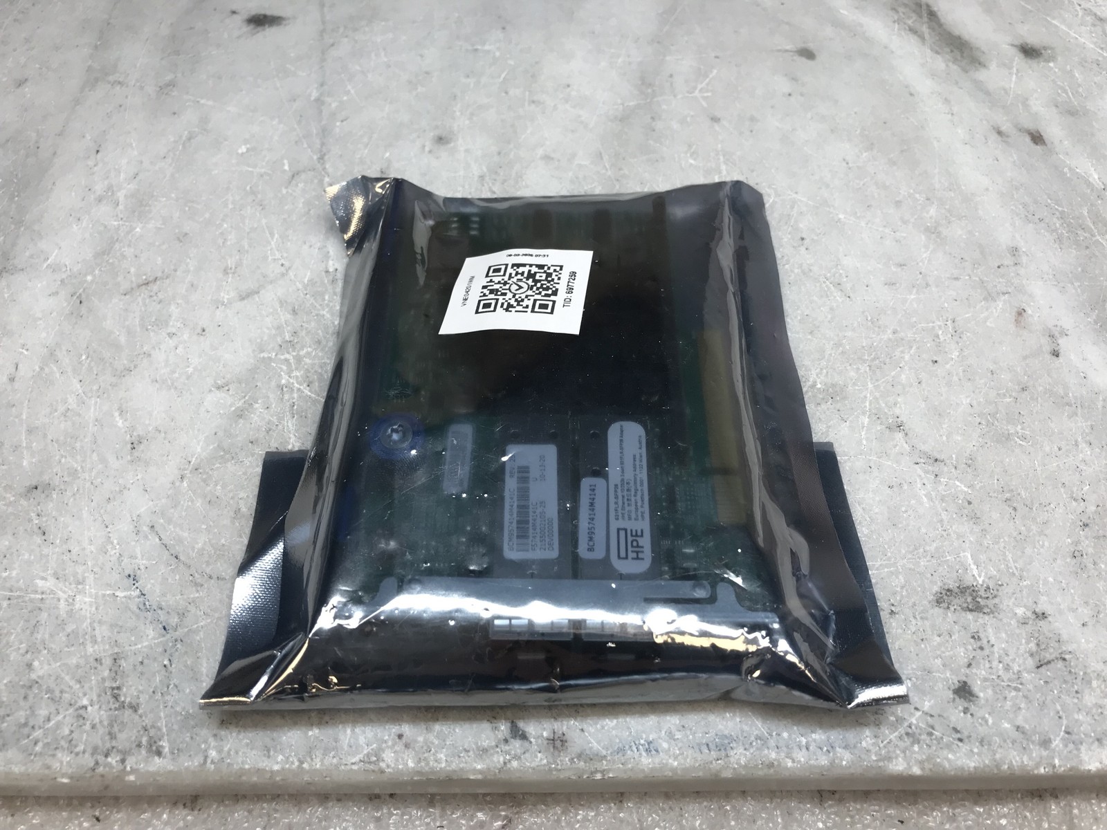 HPE Ethernet 10/25Gb 2Port 631FLR-SFP28 Adapter 817707-001 840133-001 817709-B21